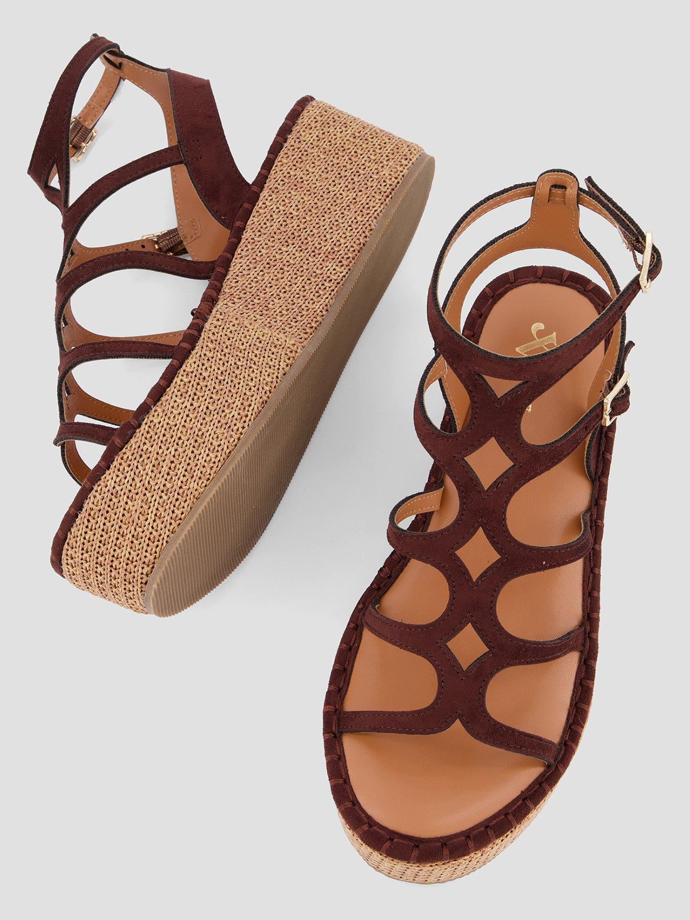 the-very-collection-gladiator-wedge-sandaloutfit