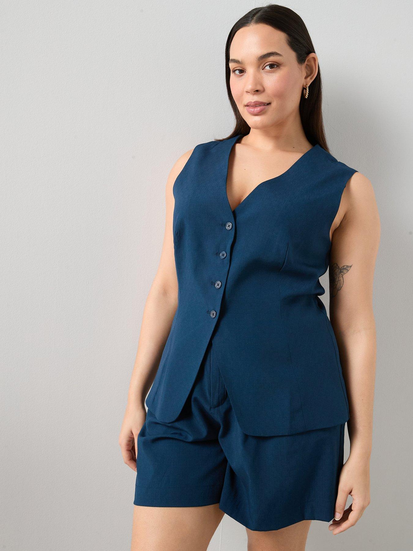 Image 6 of 6 of The Very Collection Curve Tailored Short Co-ord