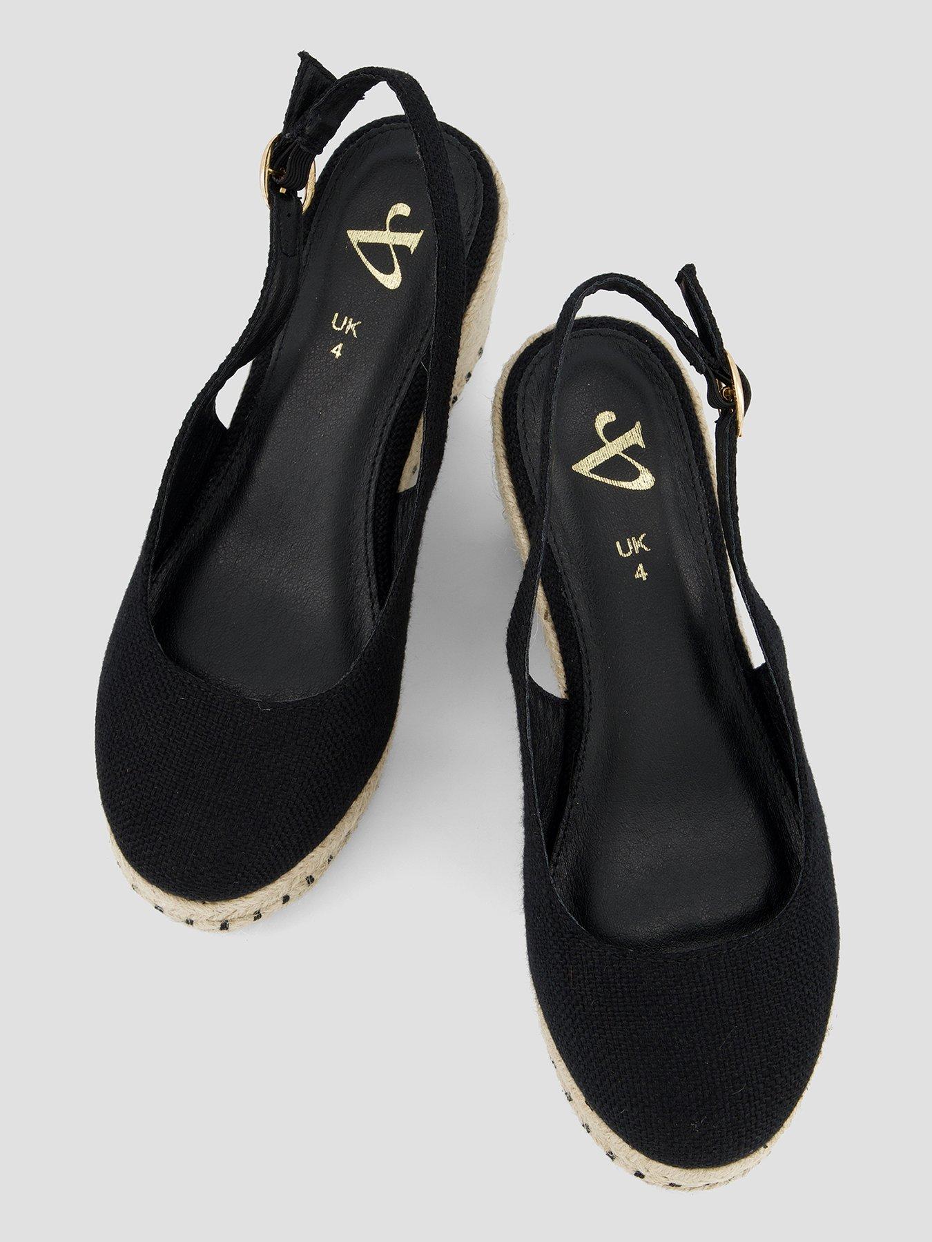 the-very-collection-high-closed-toe-wedge-shoes-blackoutfit