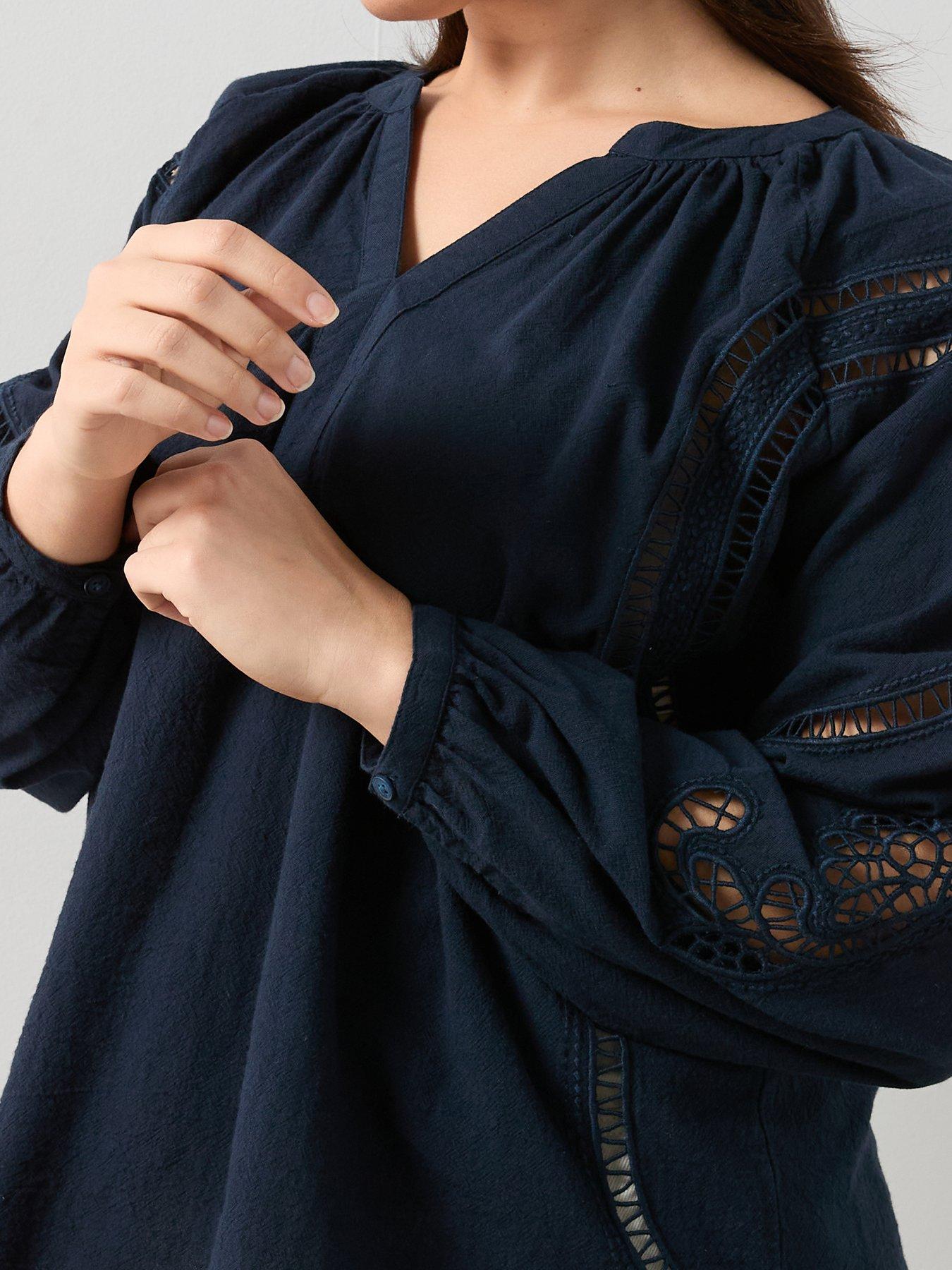 the-very-collection-curve-lace-trim-blousedetail