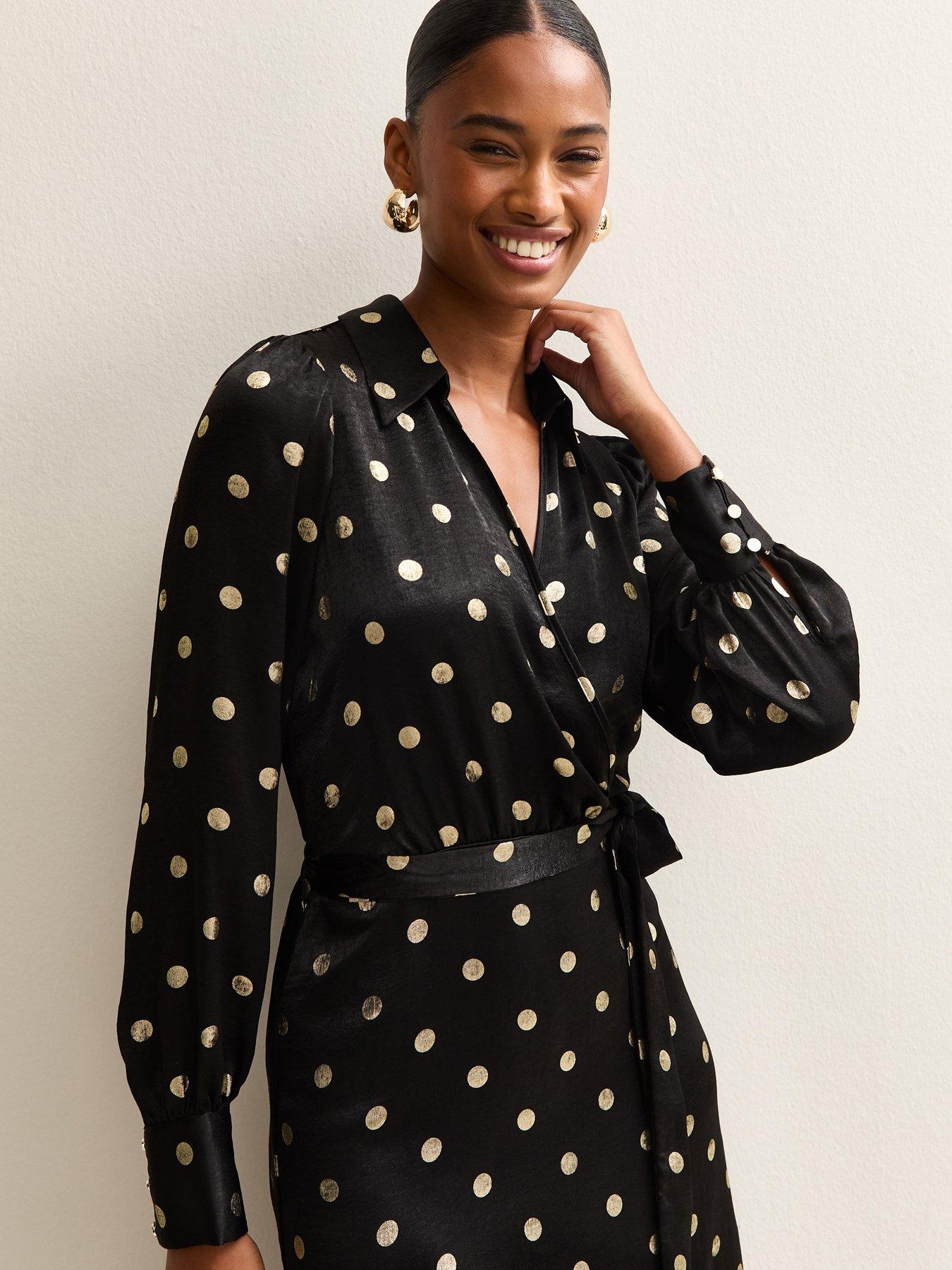 Image 4 of 5 of New Look Selena Spot Satin Wrap Midi - Black