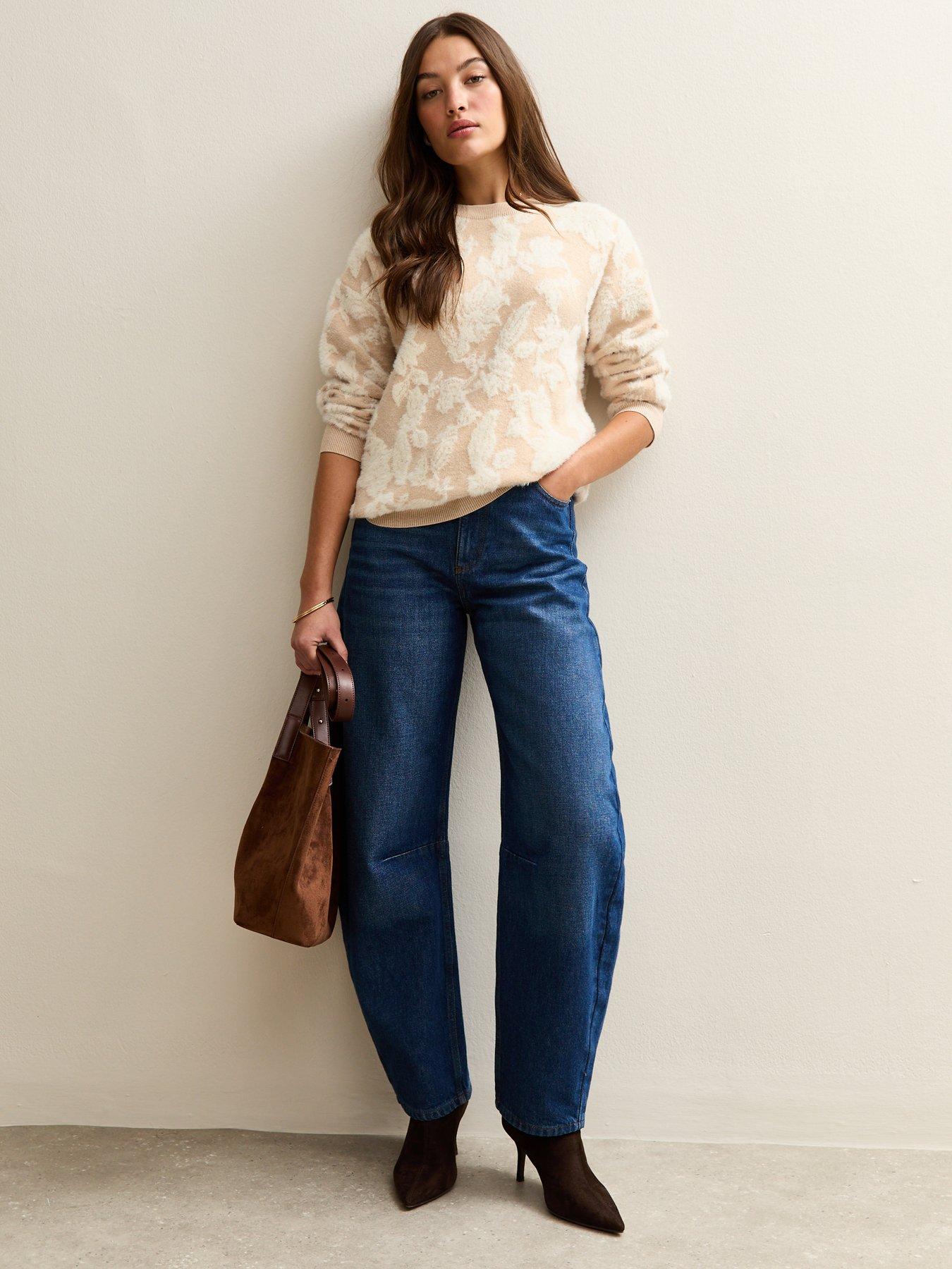 new-look-light-brown-brushed-floral-crew-neck-jumperback