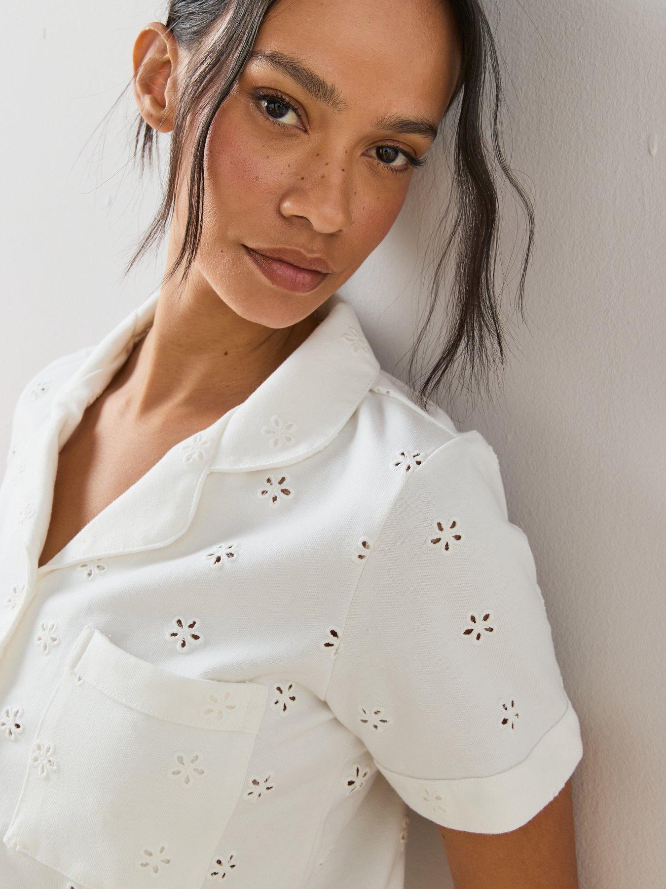 Image 5 of 7 of The Very Collection Cotton Rich Broderie Pyjama Set - White