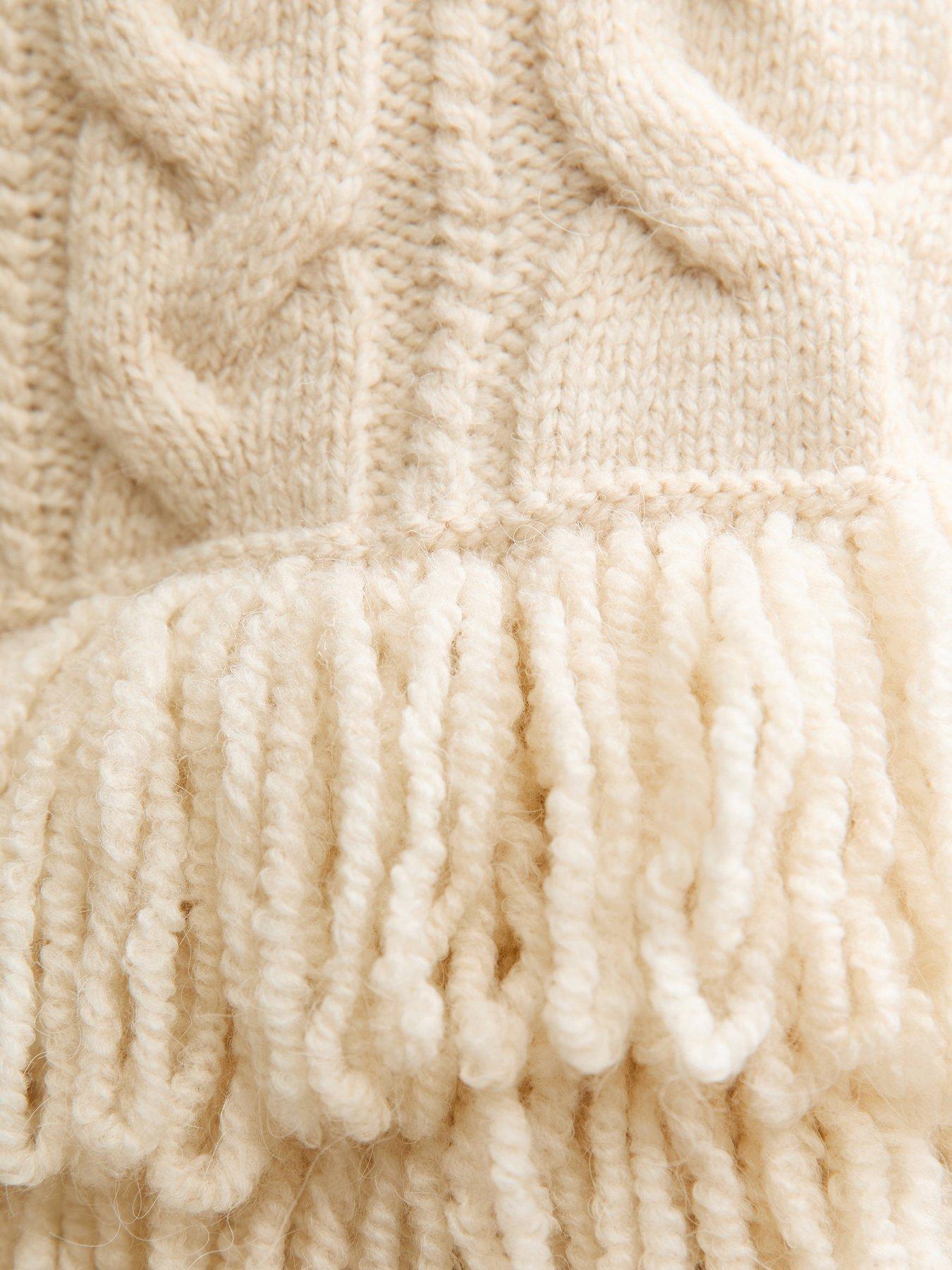 new-look-cream-cable-knit-fringe-hem-jumperdetail