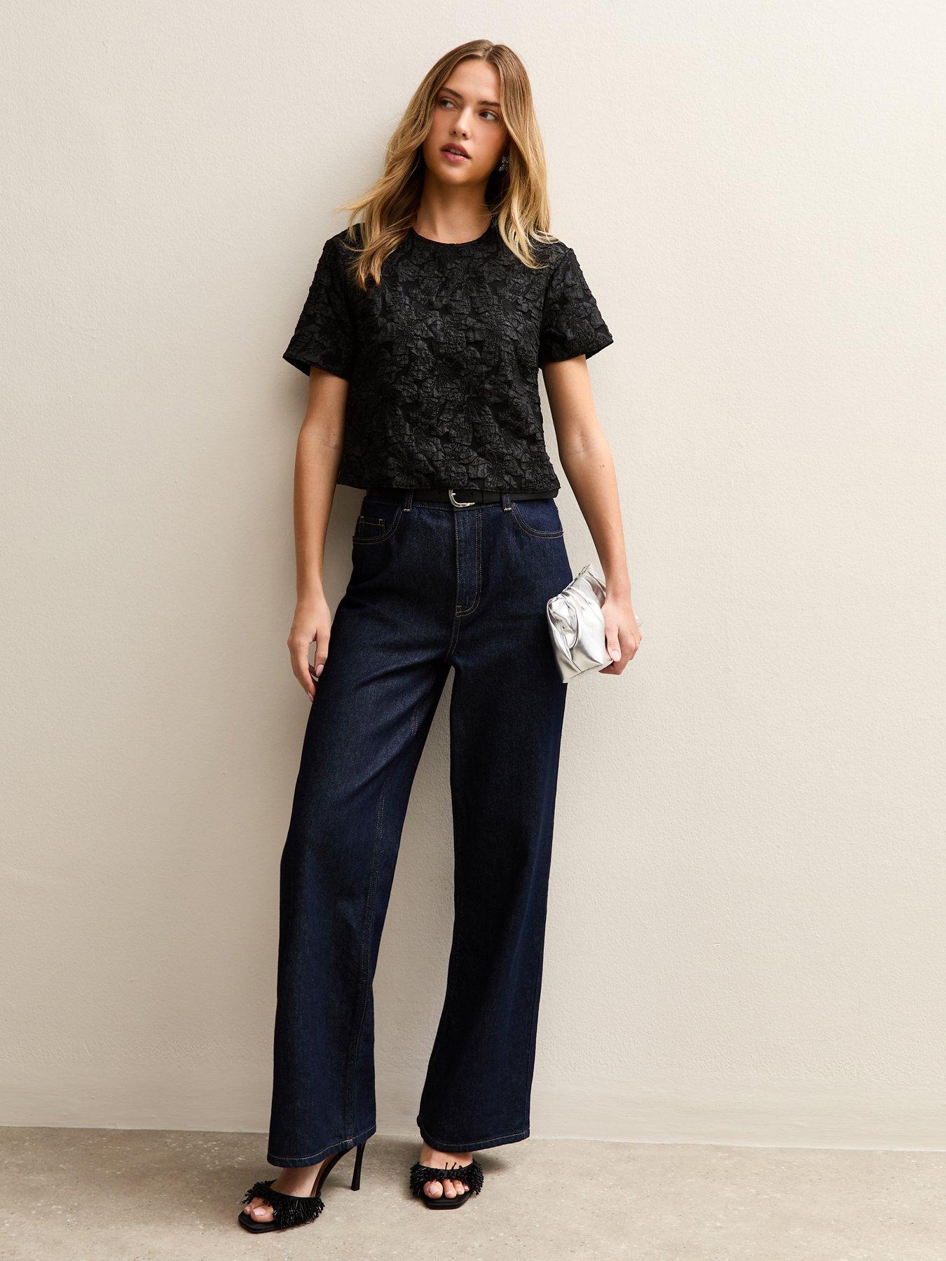 new-look-black-floral-jacquard-short-sleeve-topback