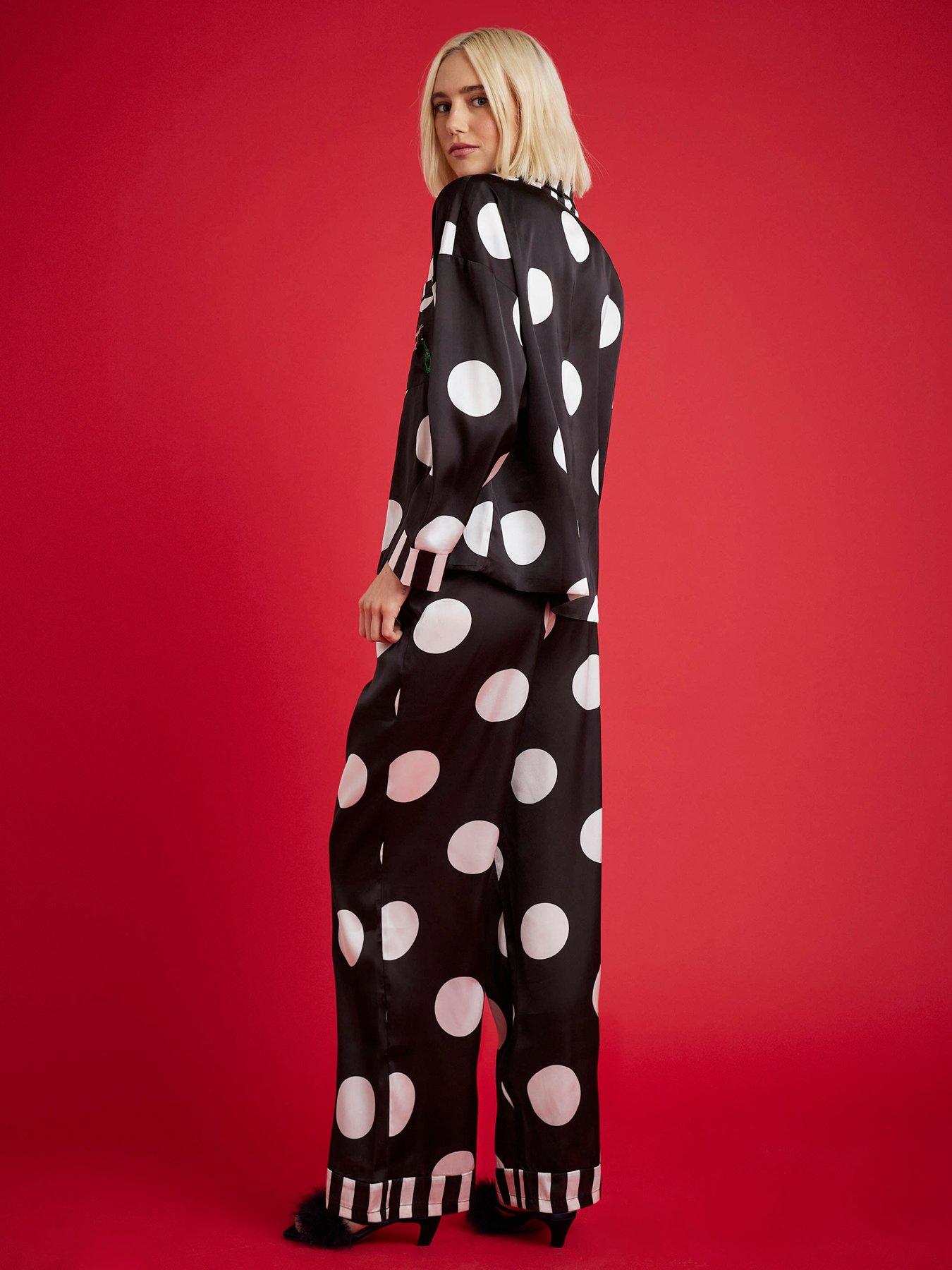 river-island-nephthys-checkerboard-pjs-blackstillFront