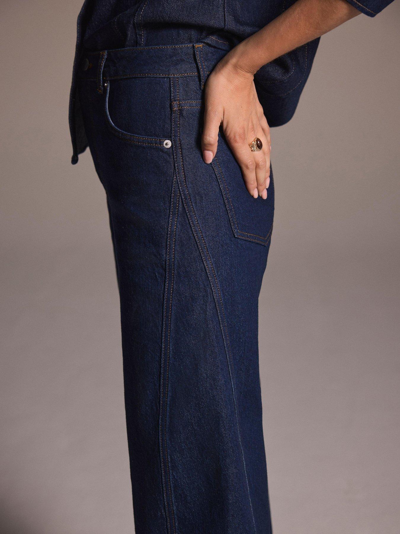 mint-velvet-dark-indigo-barrel-jean-blueoutfit