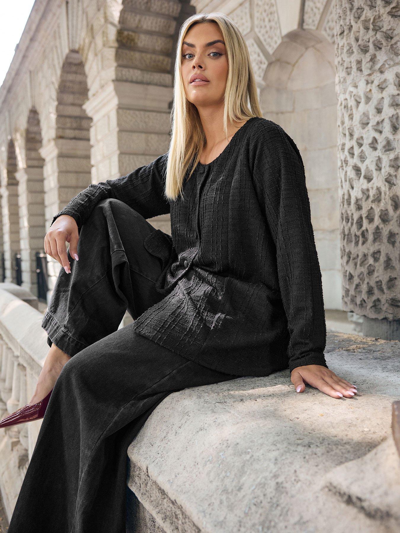 Image 1 of 4 of Yours Curve Boucle Button Front Cover Up - Black