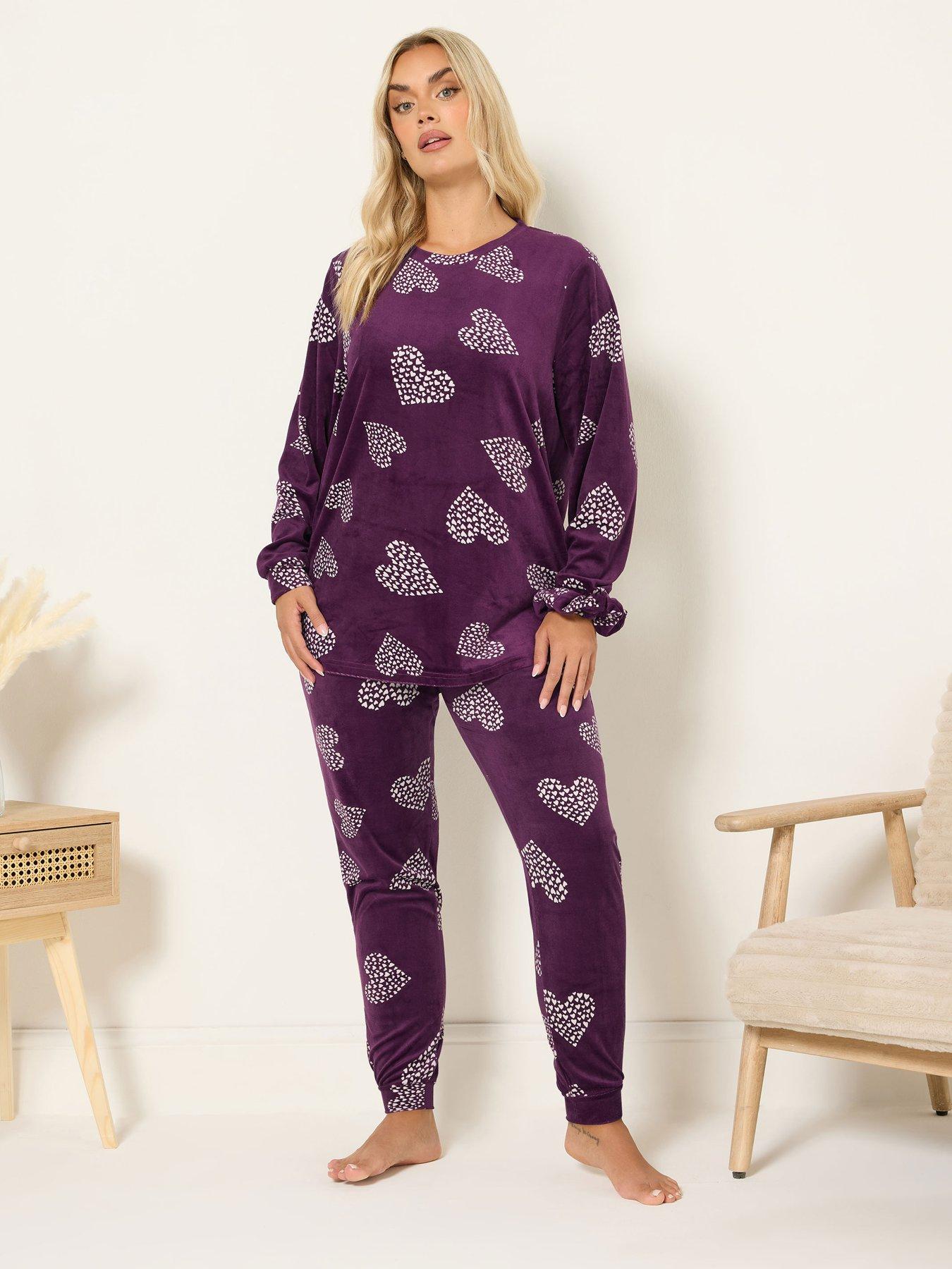 Yours Curve Cluster Heart Fleece Pyjama Set - Red