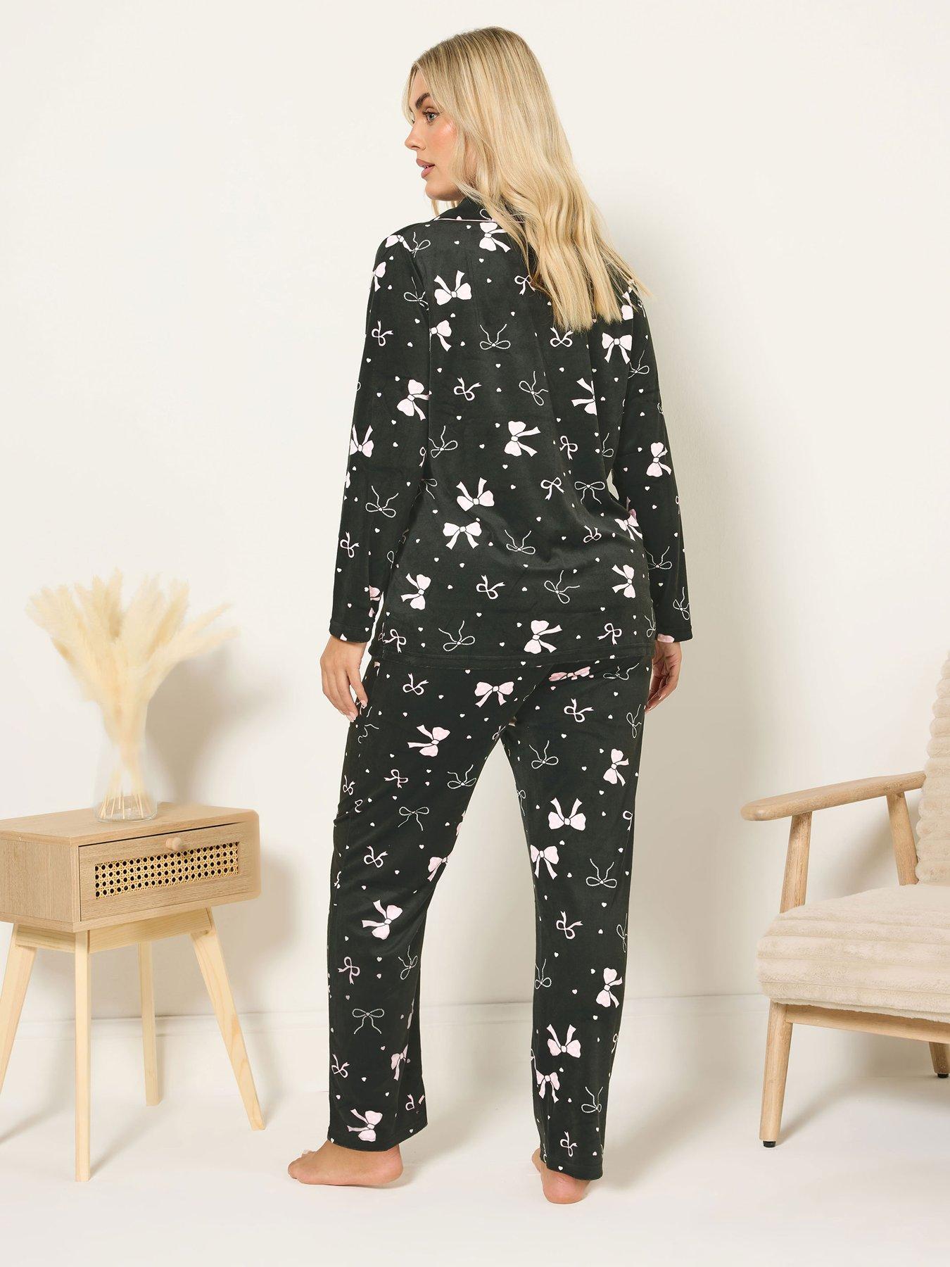 yours-curve-bows-hearts-fleece-pyjama-set-blackstillFront