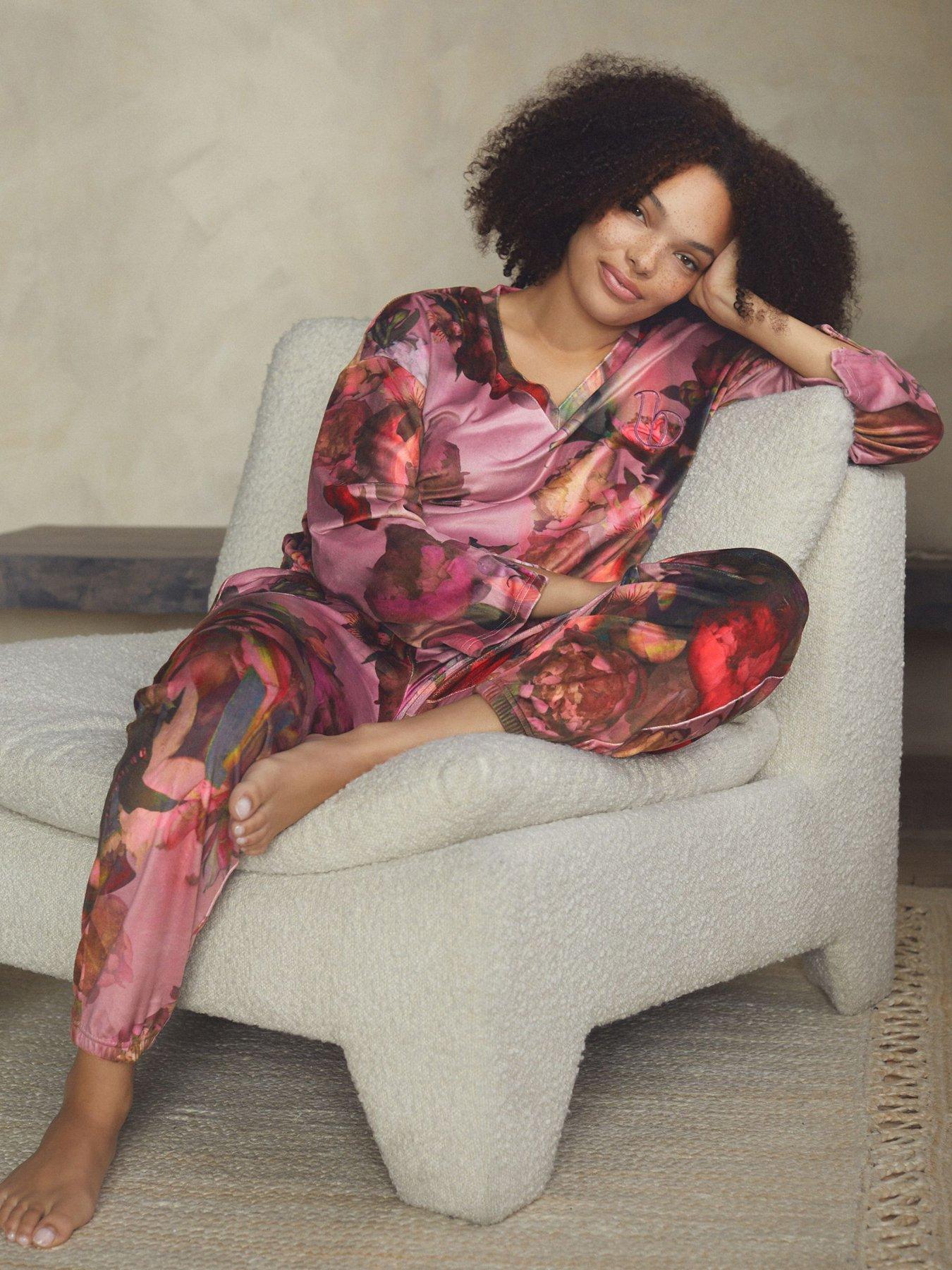 Image 3 of 6 of B By Ted Baker Cosy Floral Velour Pyjama Set - Pink
