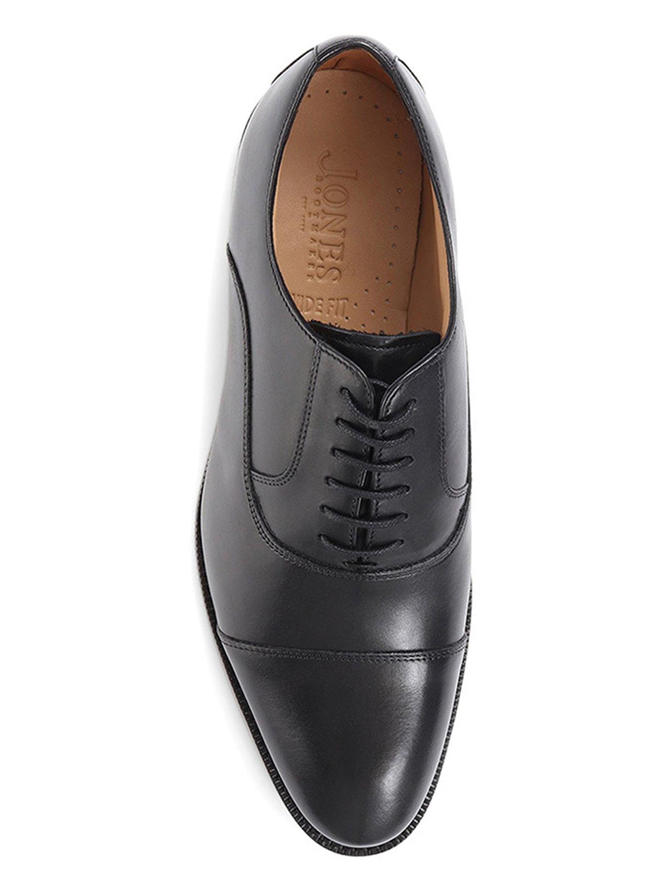 jones-bootmaker-matthew-wide-lace-up-shoeoutfit