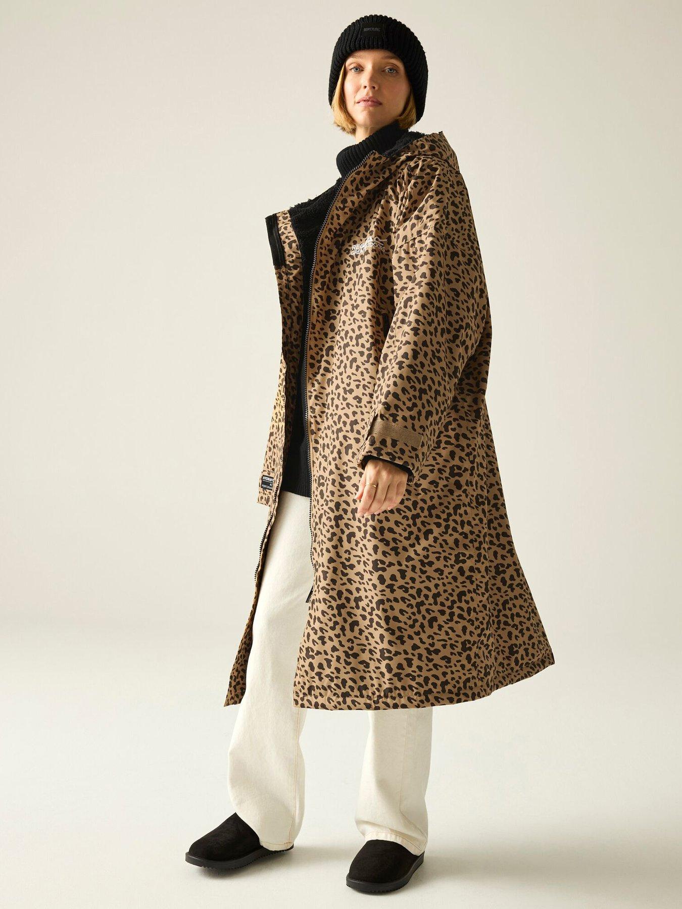 regatta-womens-waterproof-printed-robe-brownstillFront