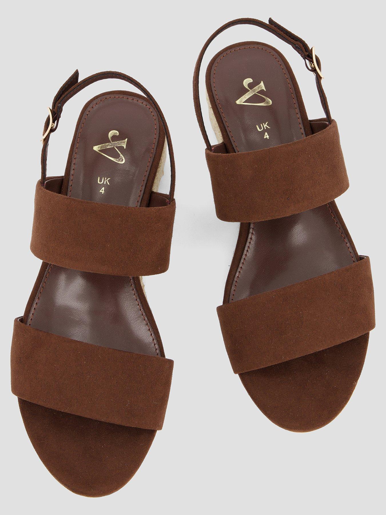 the-very-collection-low-strappy-wedge-sandal-brownoutfit