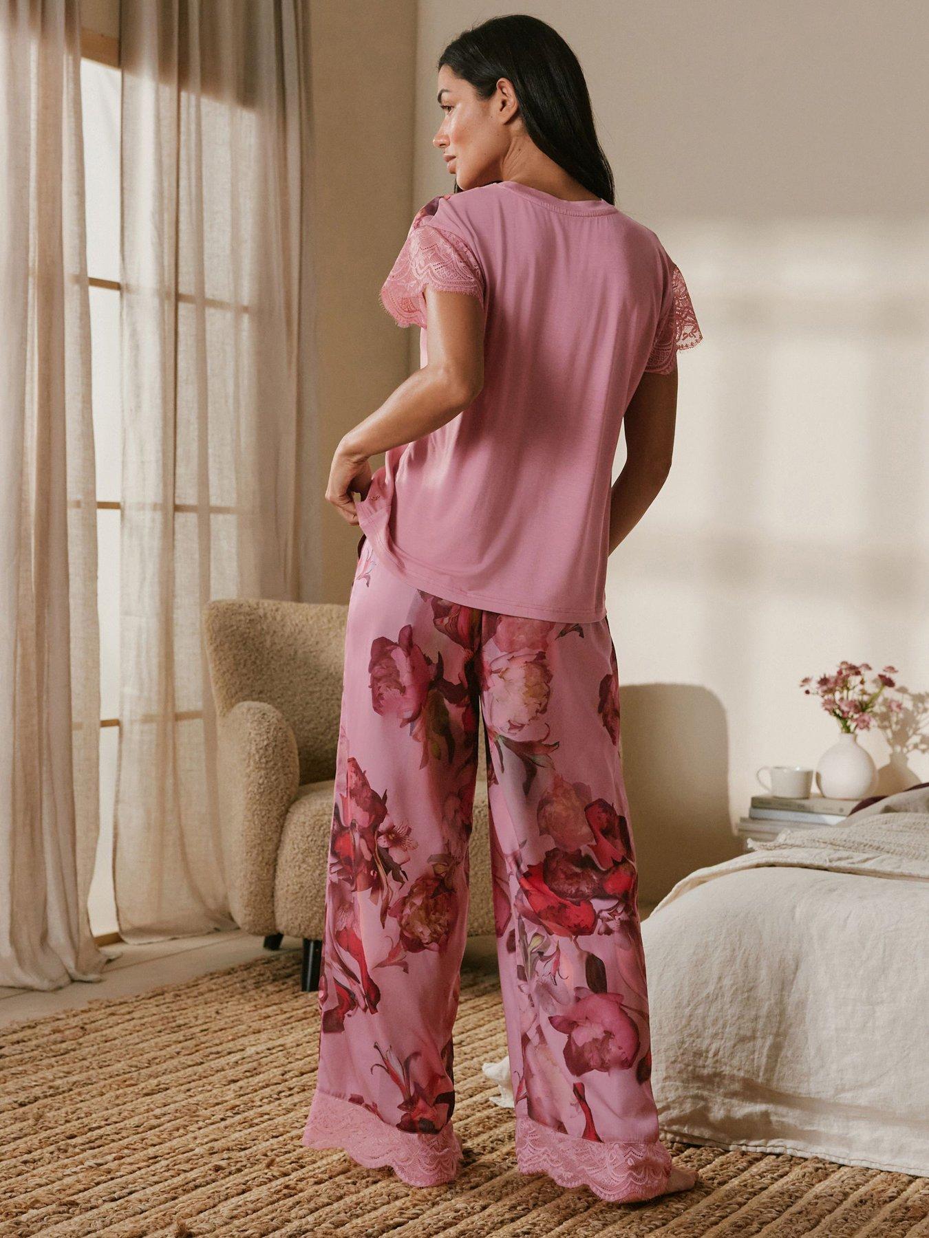 b-by-ted-baker-glam-jersey-satin-mis-pyjama-set-beigestillFront