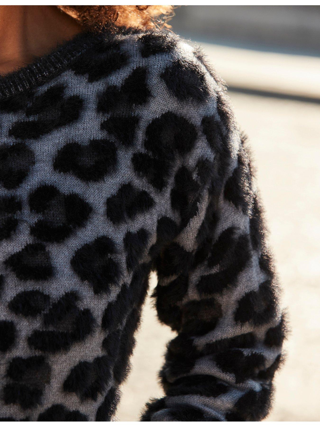 sosandar-animal-print-fluffy-jumper-printoutfit