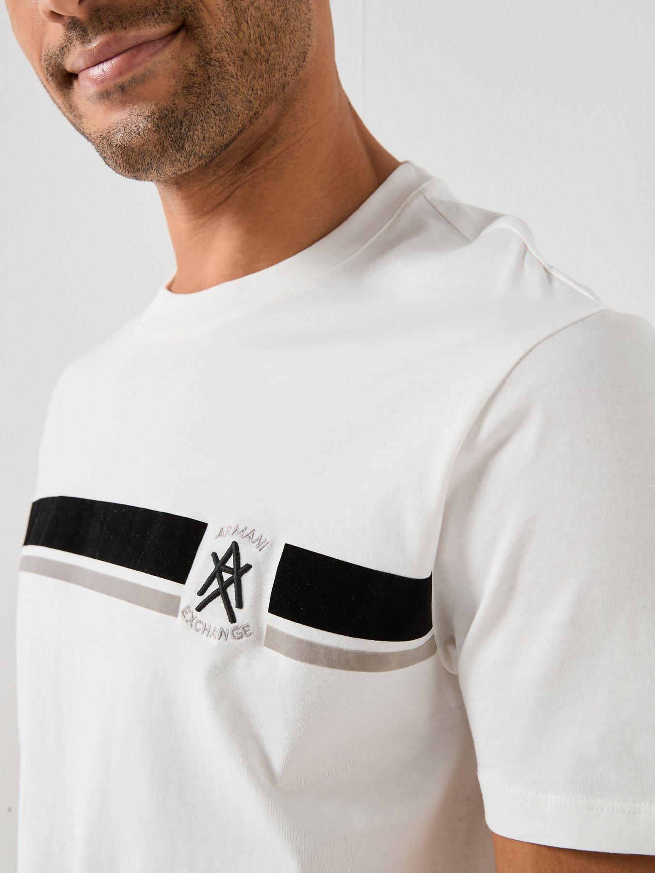 armani-exchange-chest-stripe-t-shirt-off-whiteoutfit