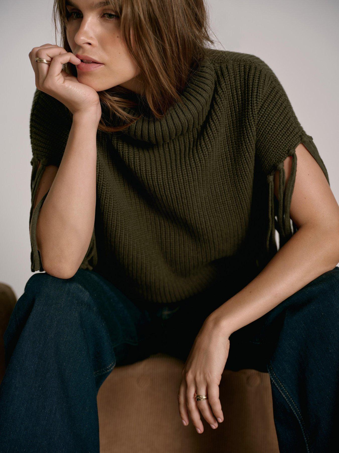 mint-velvet-fringe-rib-poncho-greenoutfit