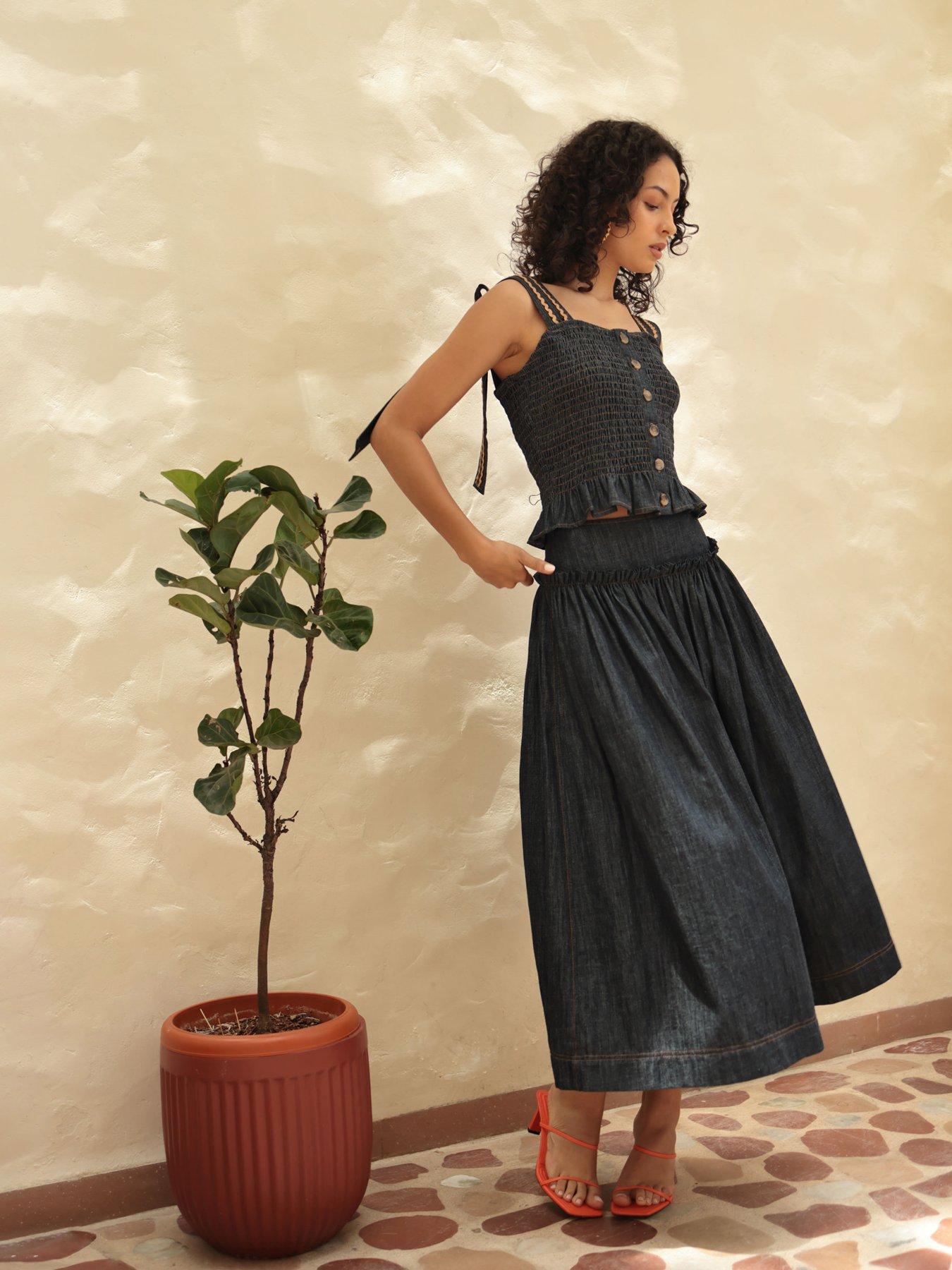 emily-lovelock-ivy-denim-blouseback