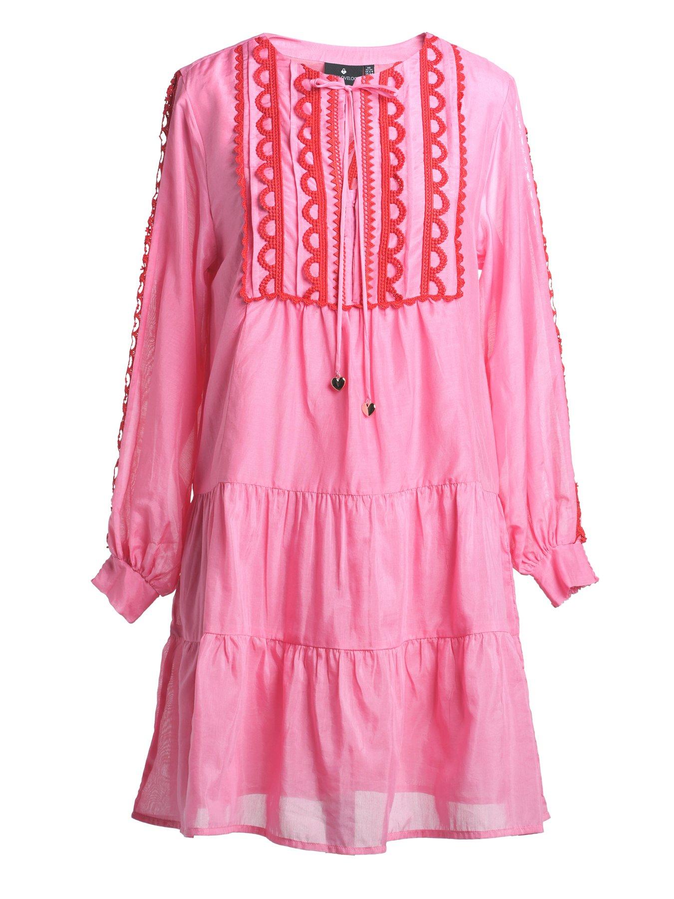 emily-lovelock-reese-dressoutfit