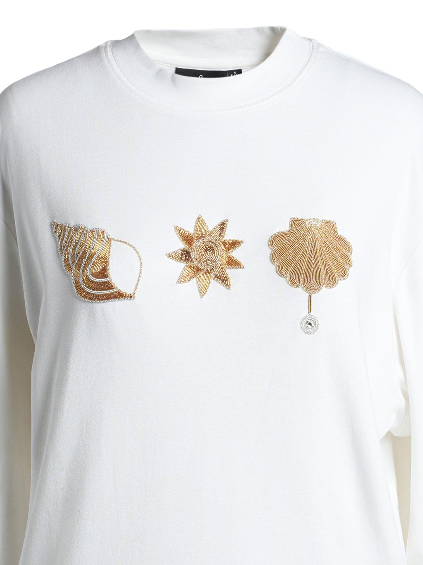 emily-lovelock-gigi-embroidered-sweatshirt-whiteoutfit