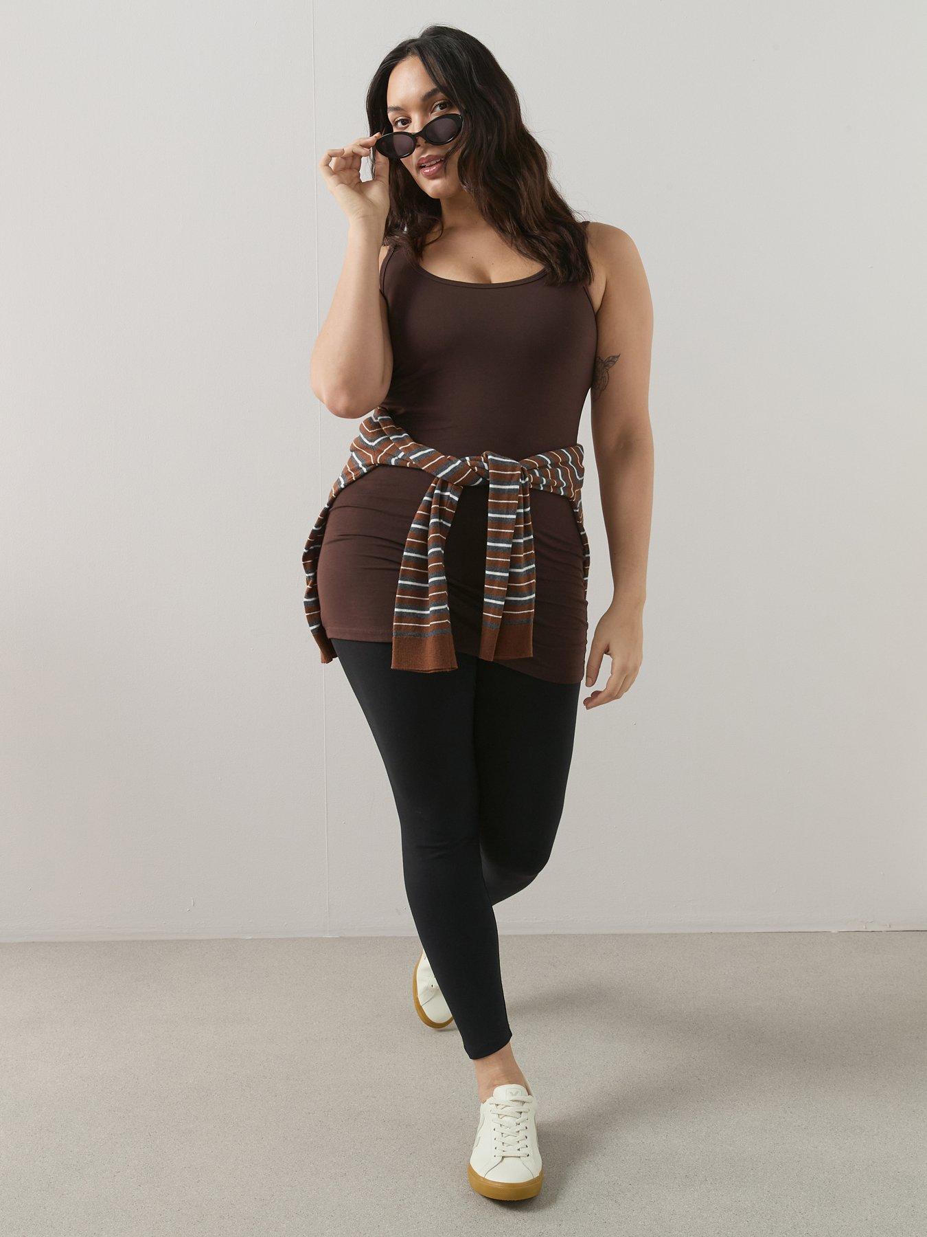 Image 4 of 7 of The Very Collection Curve Curve 2 Pack Longline Vest
