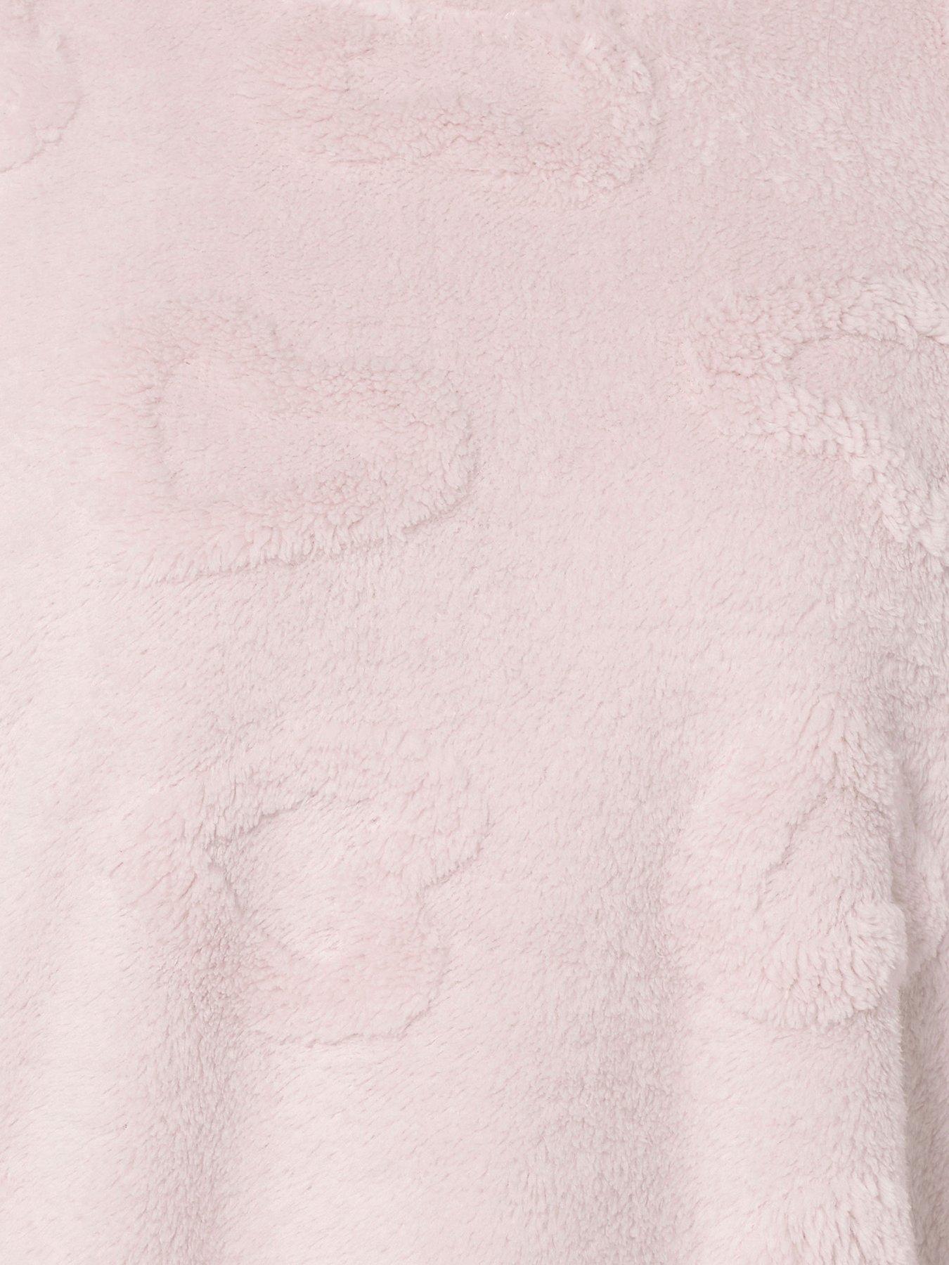 yours-curve-clipped-heart-lounge-set-pinkoutfit