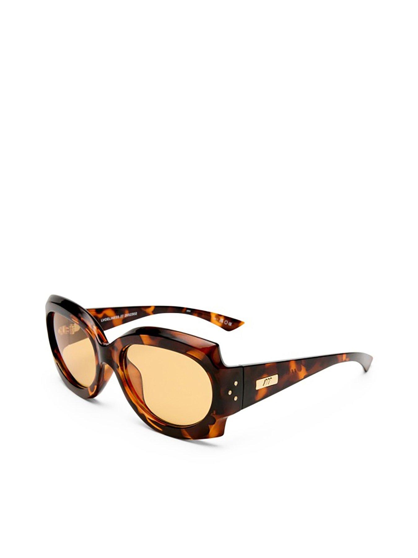 le-specs-loveliness-square-sunglasses-tortstillFront