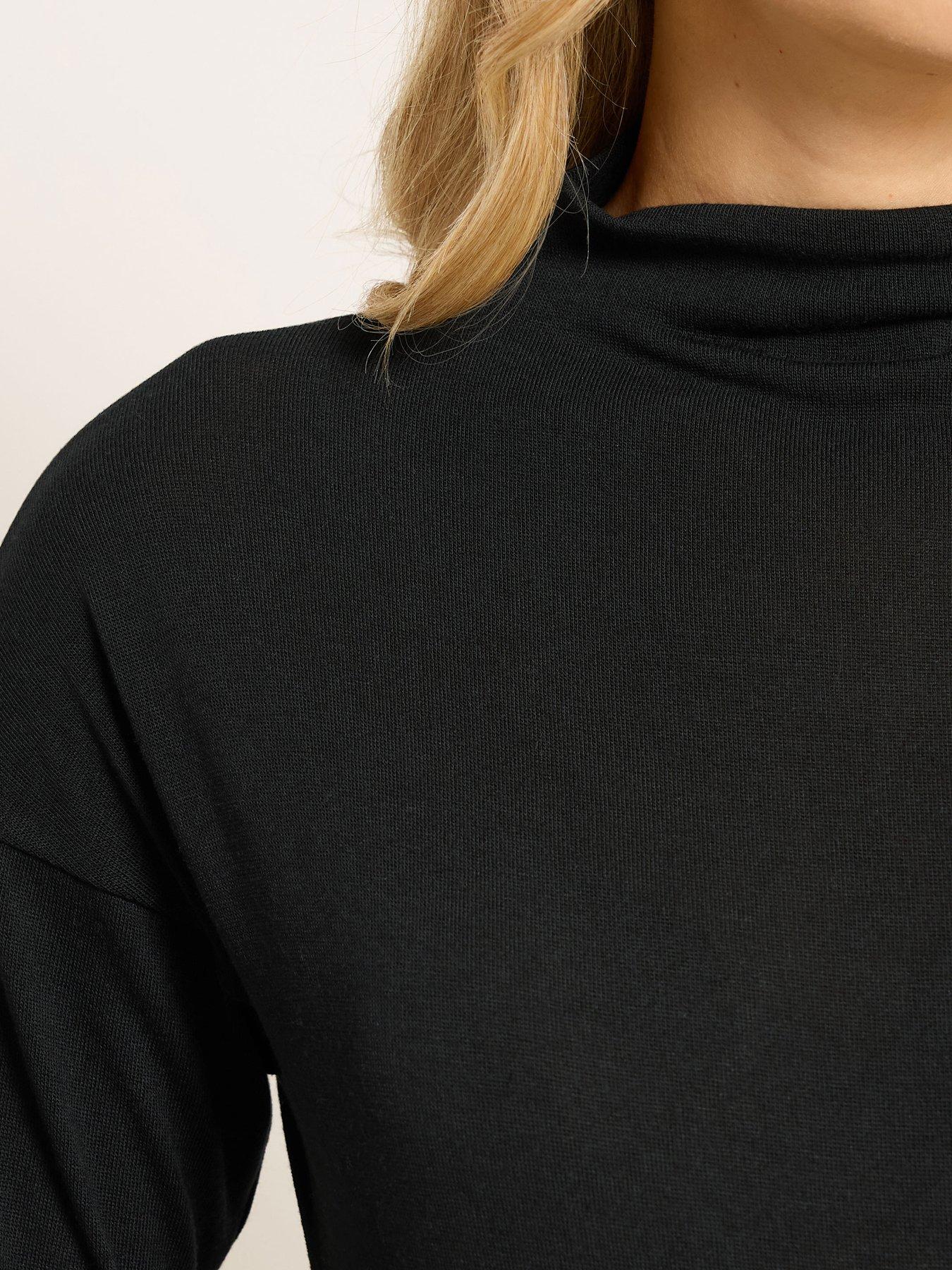 long-tall-sally-funnel-neck-top-blackoutfit
