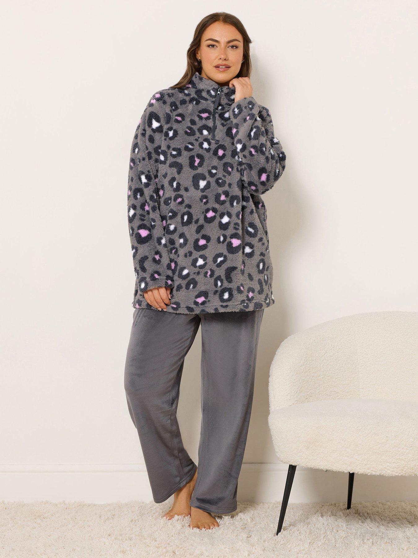 Image 3 of 4 of Yours Curve Animal Borg Lounge Set - Grey