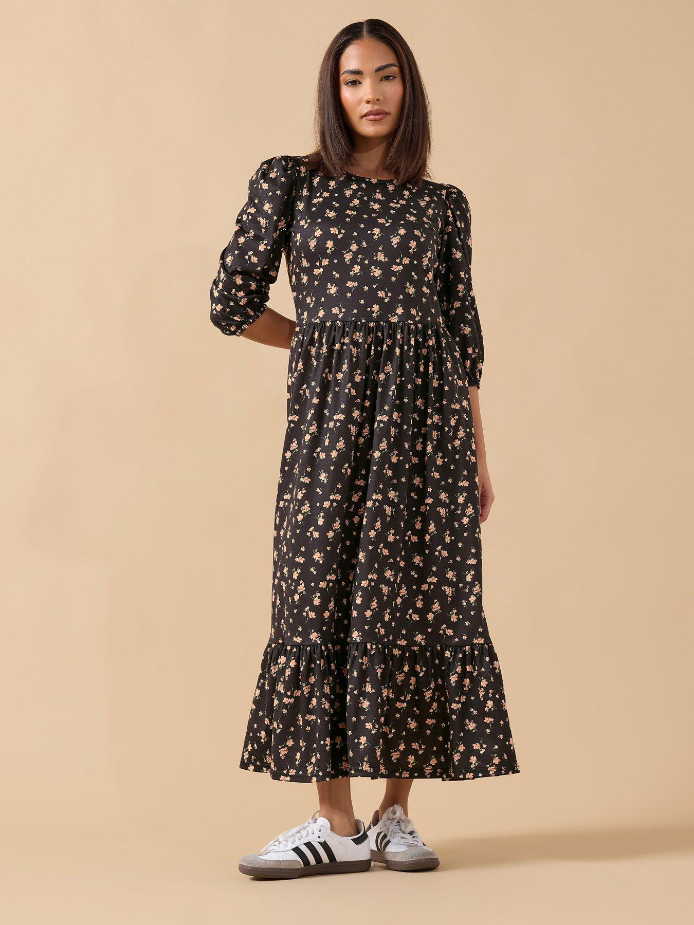 pixiegirl-petite-ditsy-tiered-hem-midi-dress-blackback