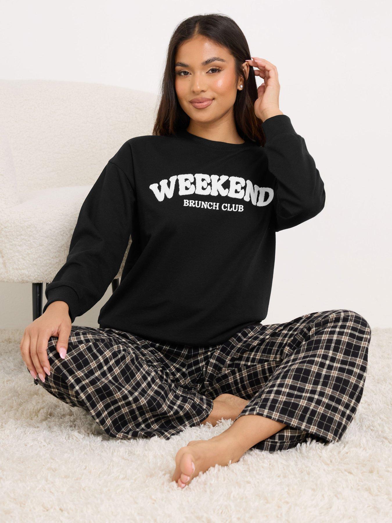 pixiegirl-petite-weekend-brunch-club-lounge-top-blackoutfit