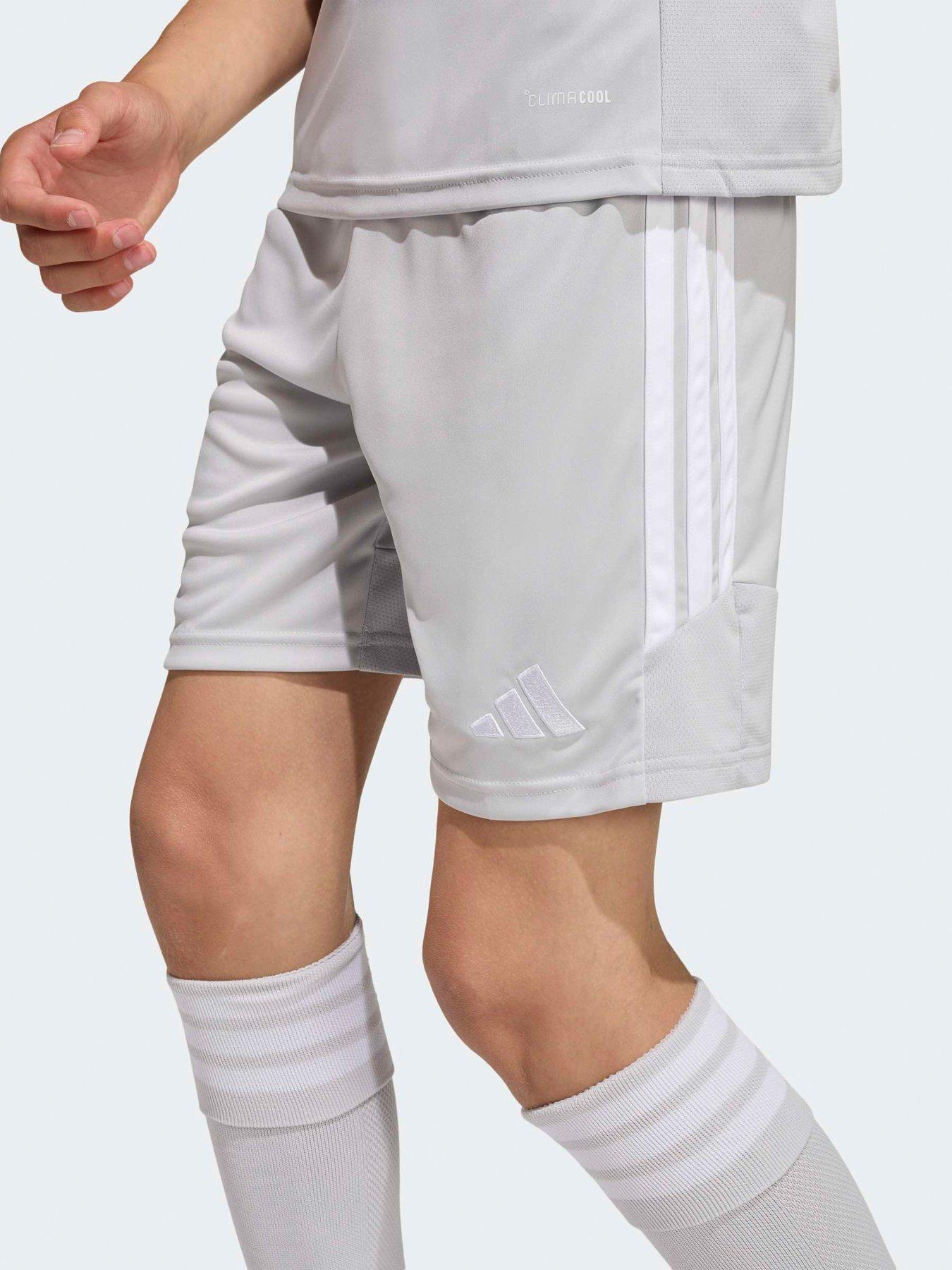 adidas-junior-tiro-26-football-training-shorts-greyoutfit