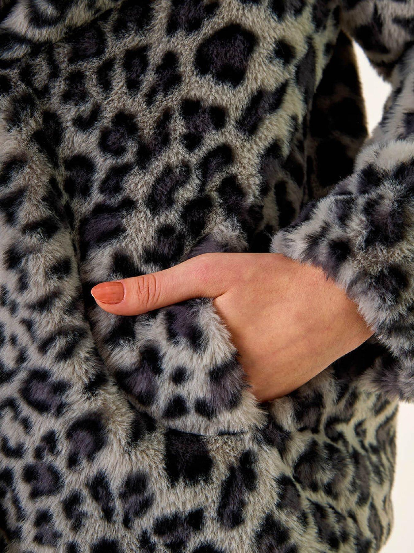 roman-faux-snow-leopard-fur-coat-greydetail