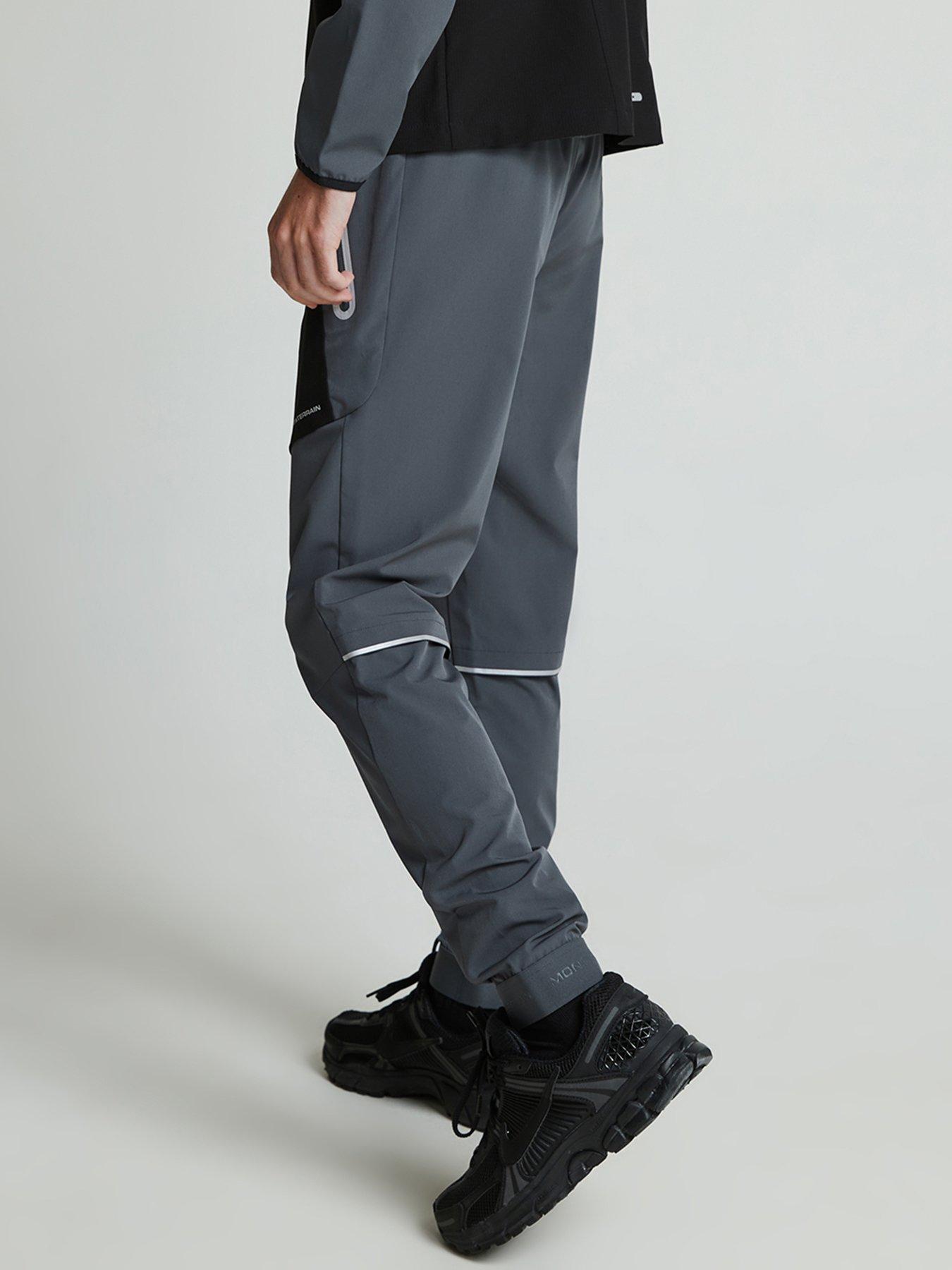 monterrain-boys-ventax-woven-running-pants-jet-iron-gatedetail
