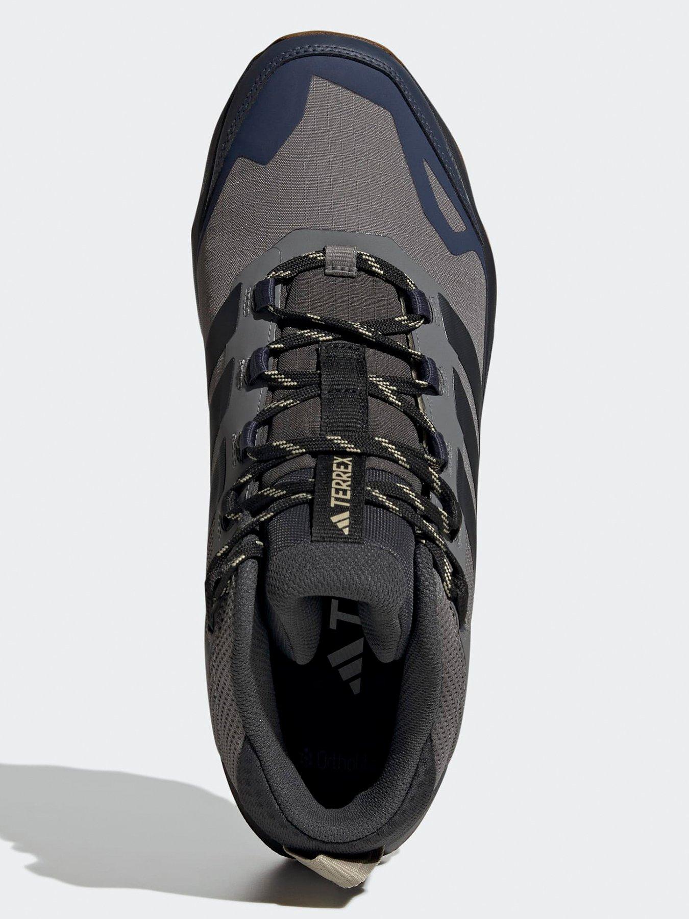 adidas-terrex-mens-skychaser-ax5-goretex-hiking-boots-greyoutfit