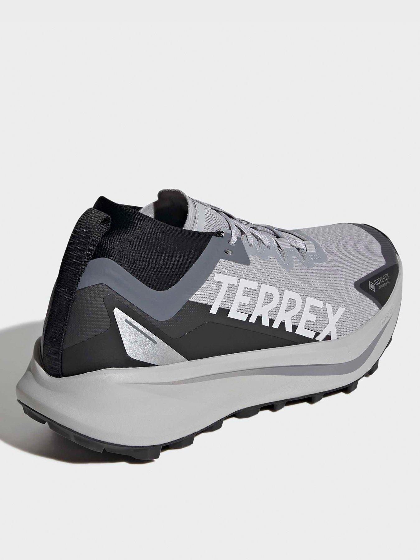 adidas-terrex-mens-trail-running-agravic-goretex-trainers-greyoutfit
