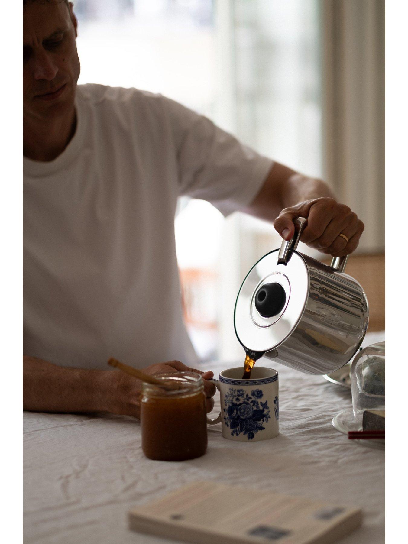 Image 5 of 7 of Aarke Aarke Thermal Jug