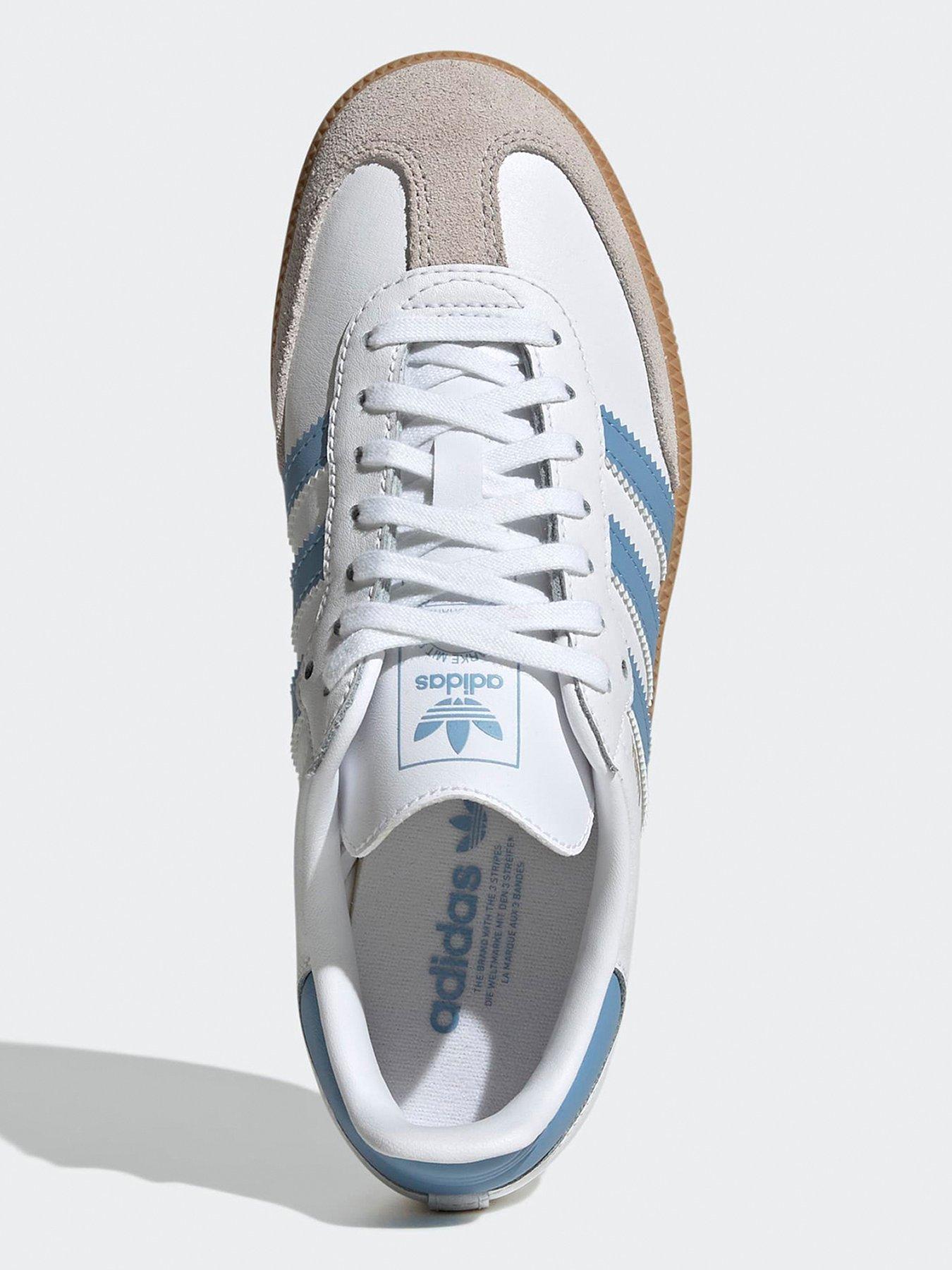 adidas-originals-junior-samba-og-trainers-whiteblueoutfit
