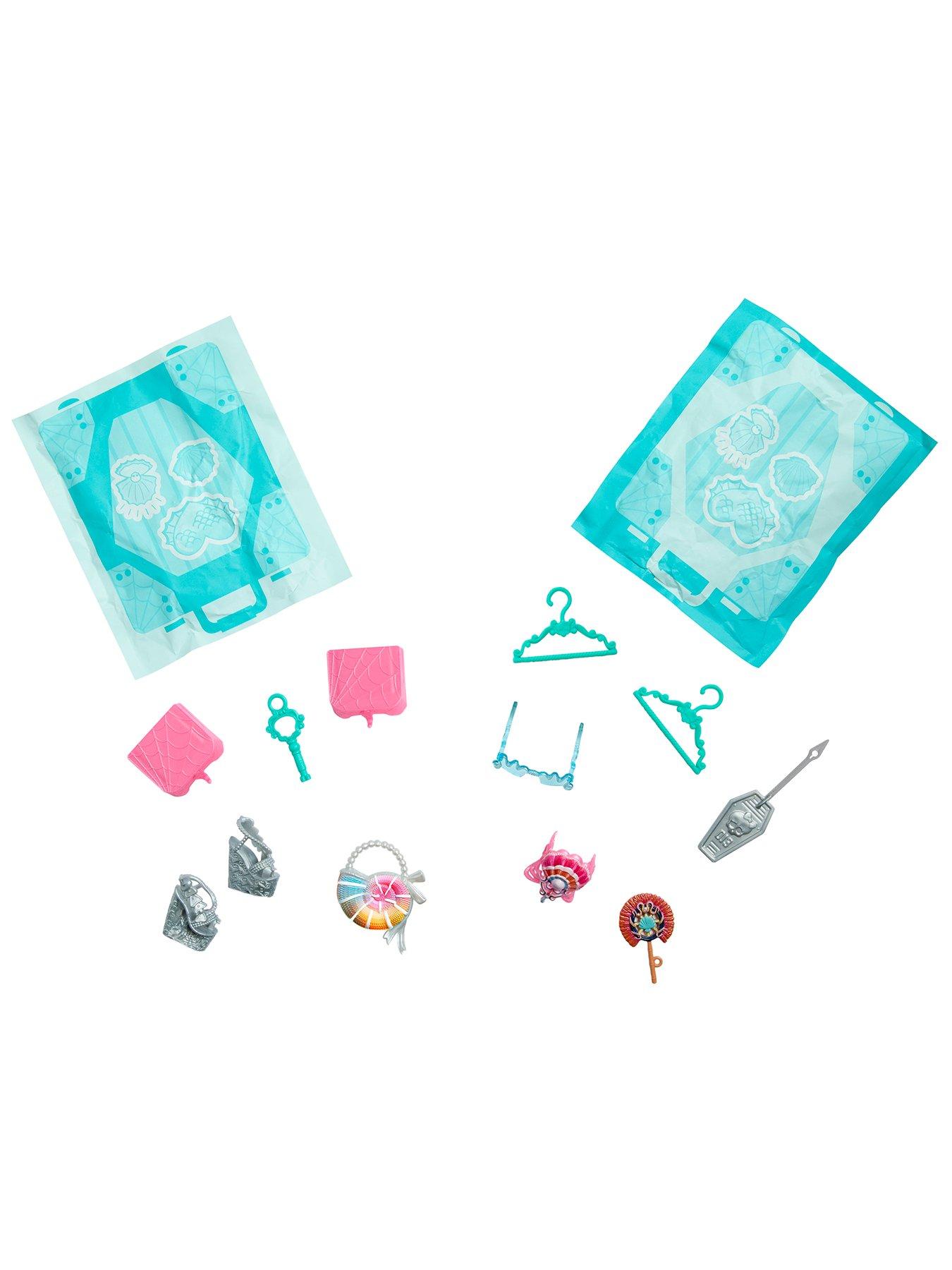 monster-high-skulltimate-secrets-gore-geous-oasis-playsetoutfit