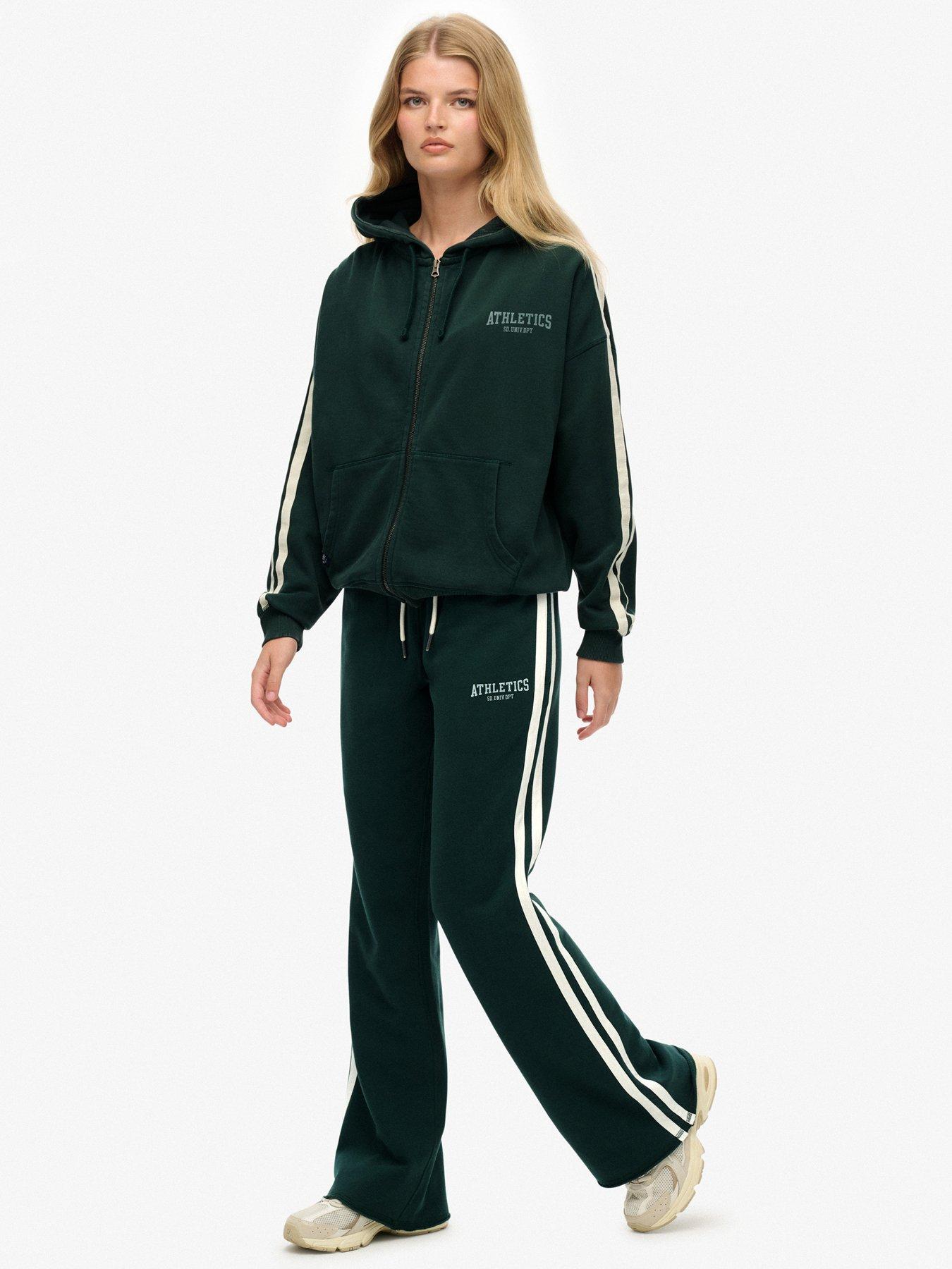 superdry-athletic-stripe-flare-jogger-enamel-greenoutfit