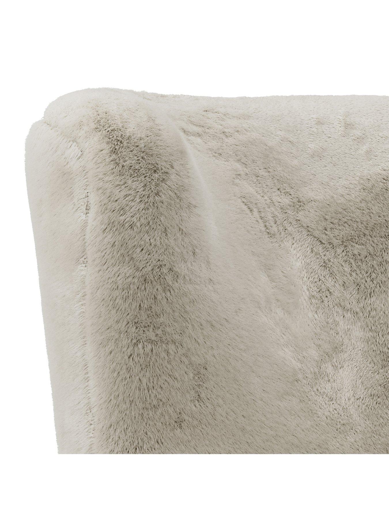 Image 6 of 6 of LPD Furniture Bear Wolf Chair