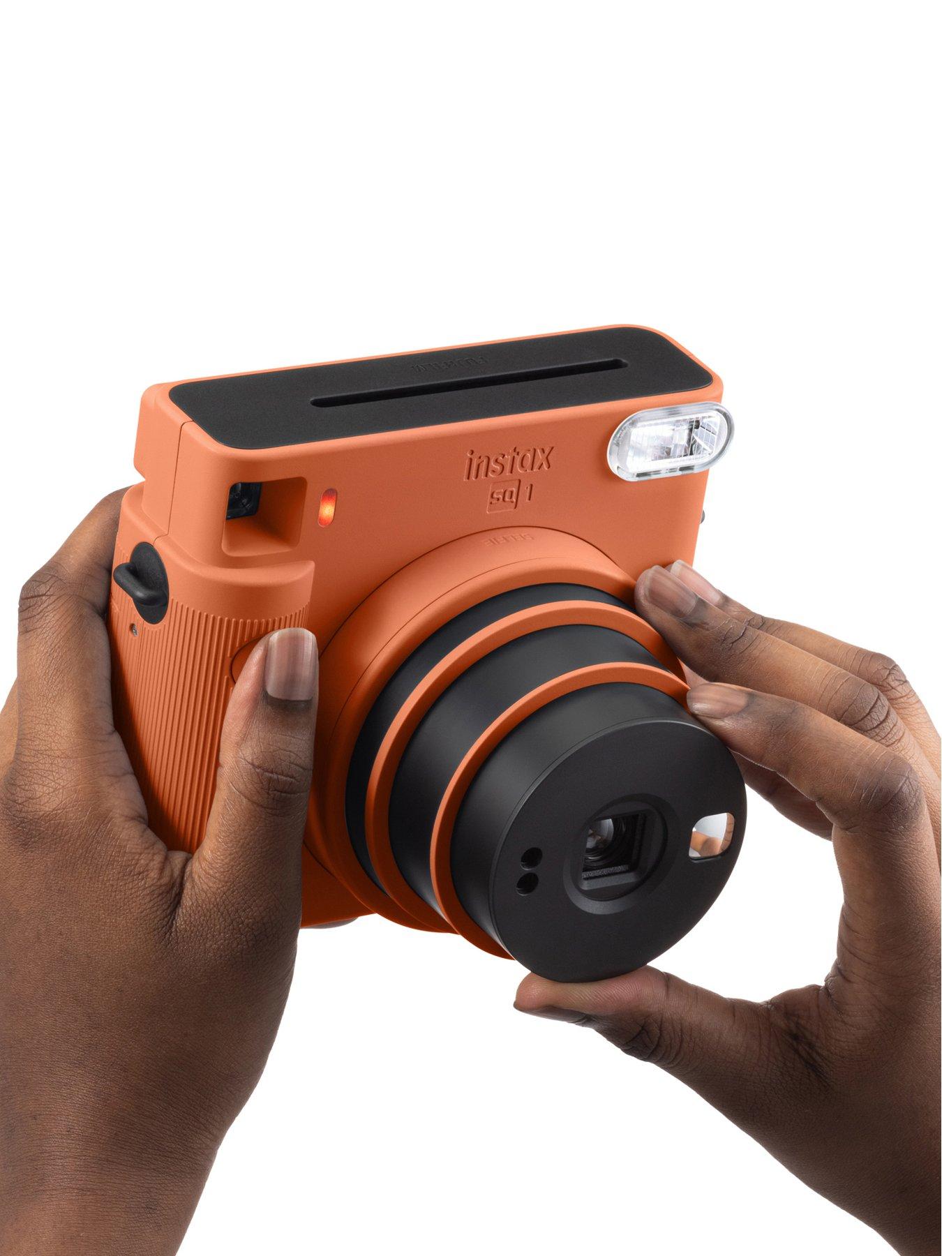 fujifilm-instax-square-sq1-instant-camera-terracotta-orange-camera-onlystillFront