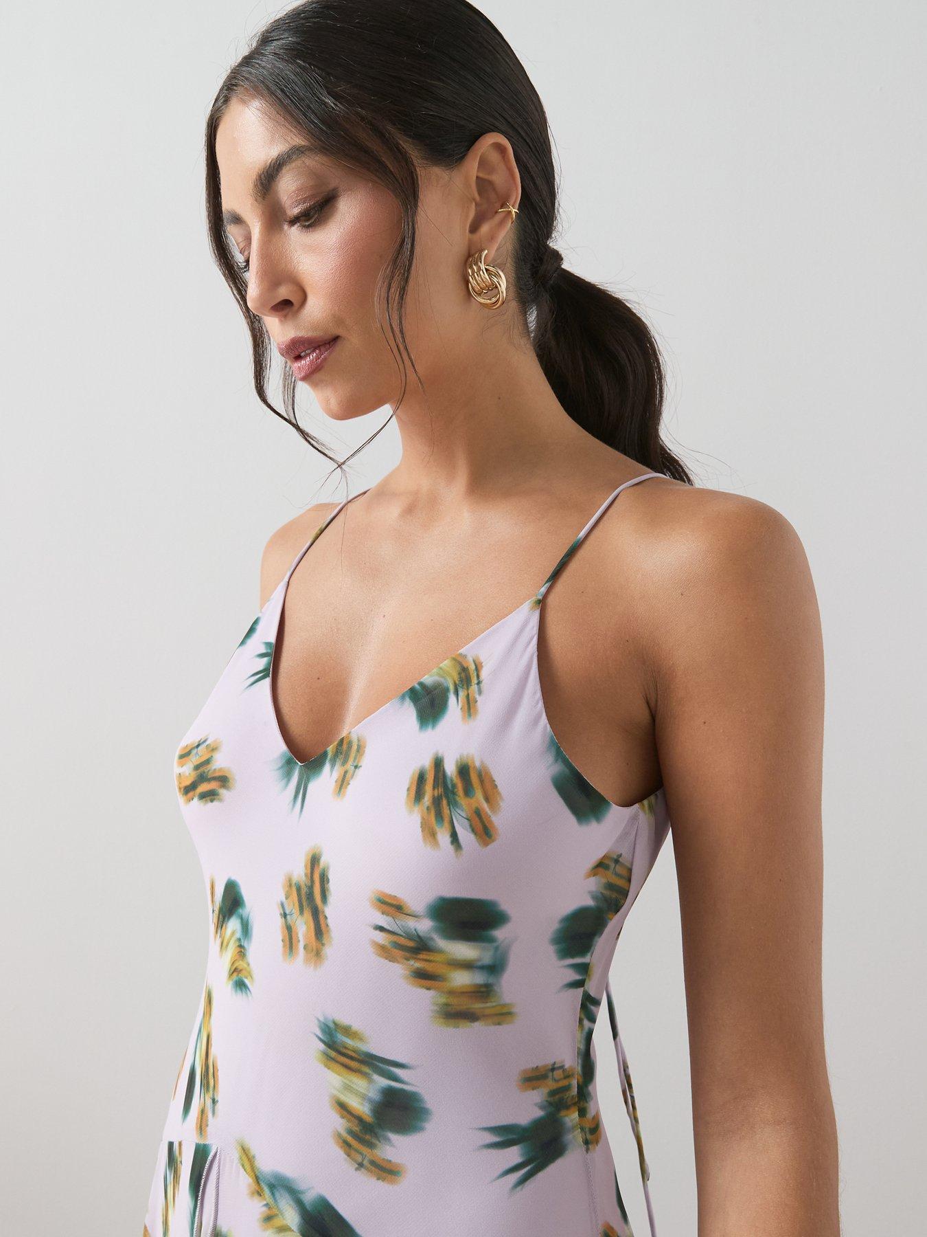 Image 4 of 7 of The Very Collection Strappy Printed Volume Hem Maxi Dress - Lilac
