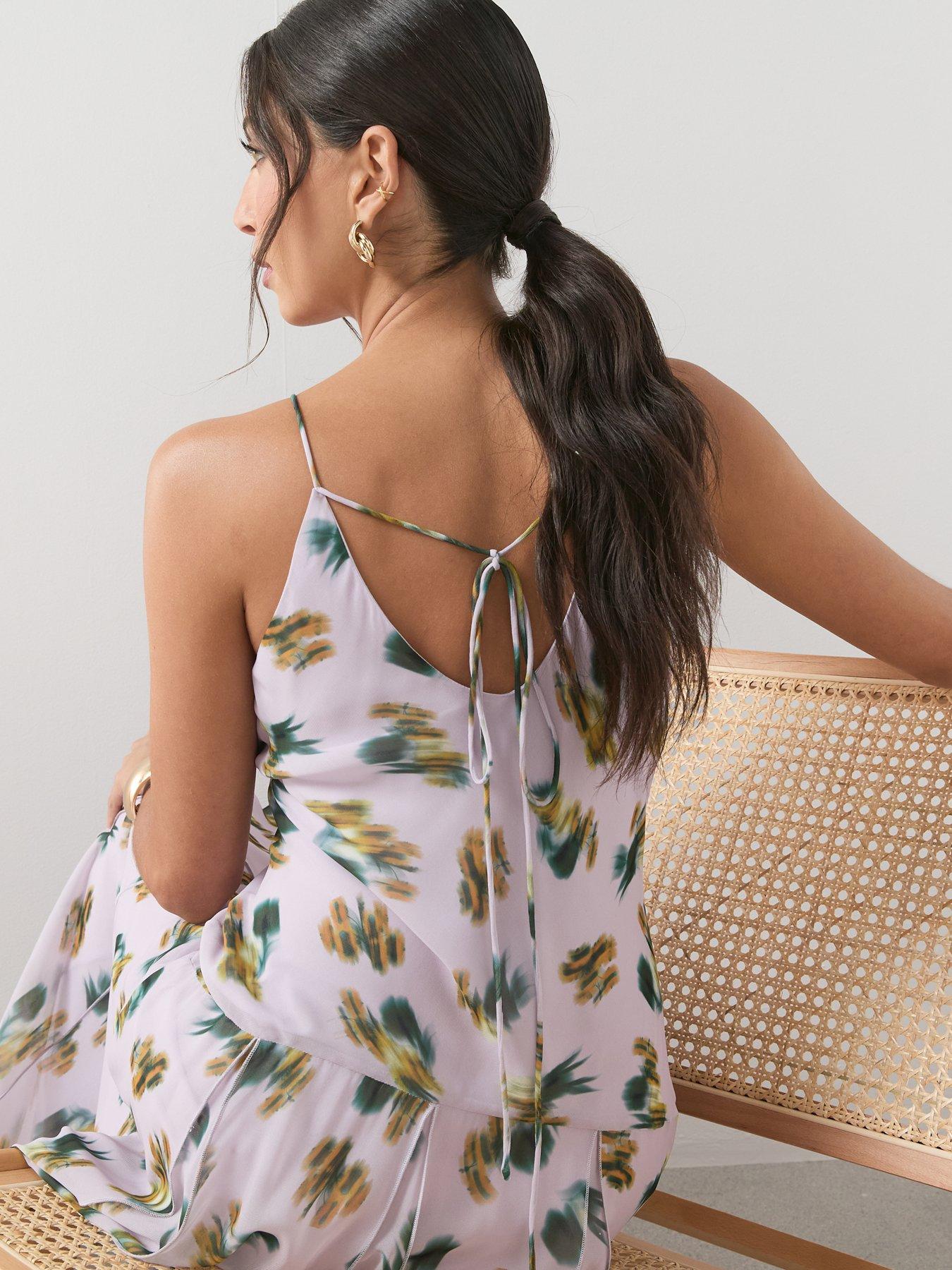 Image 5 of 7 of The Very Collection Strappy Printed Volume Hem Maxi Dress - Lilac
