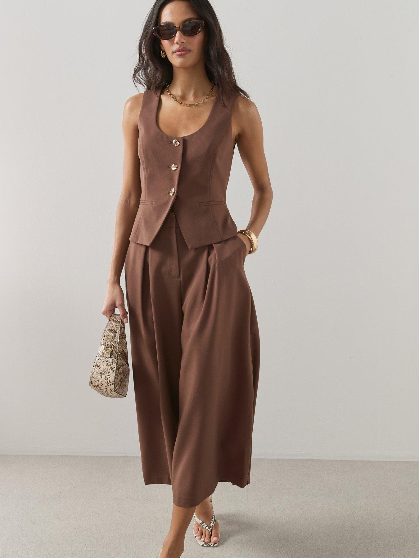 the-very-collection-linen-blend-scoop-waistcoat-brownfront