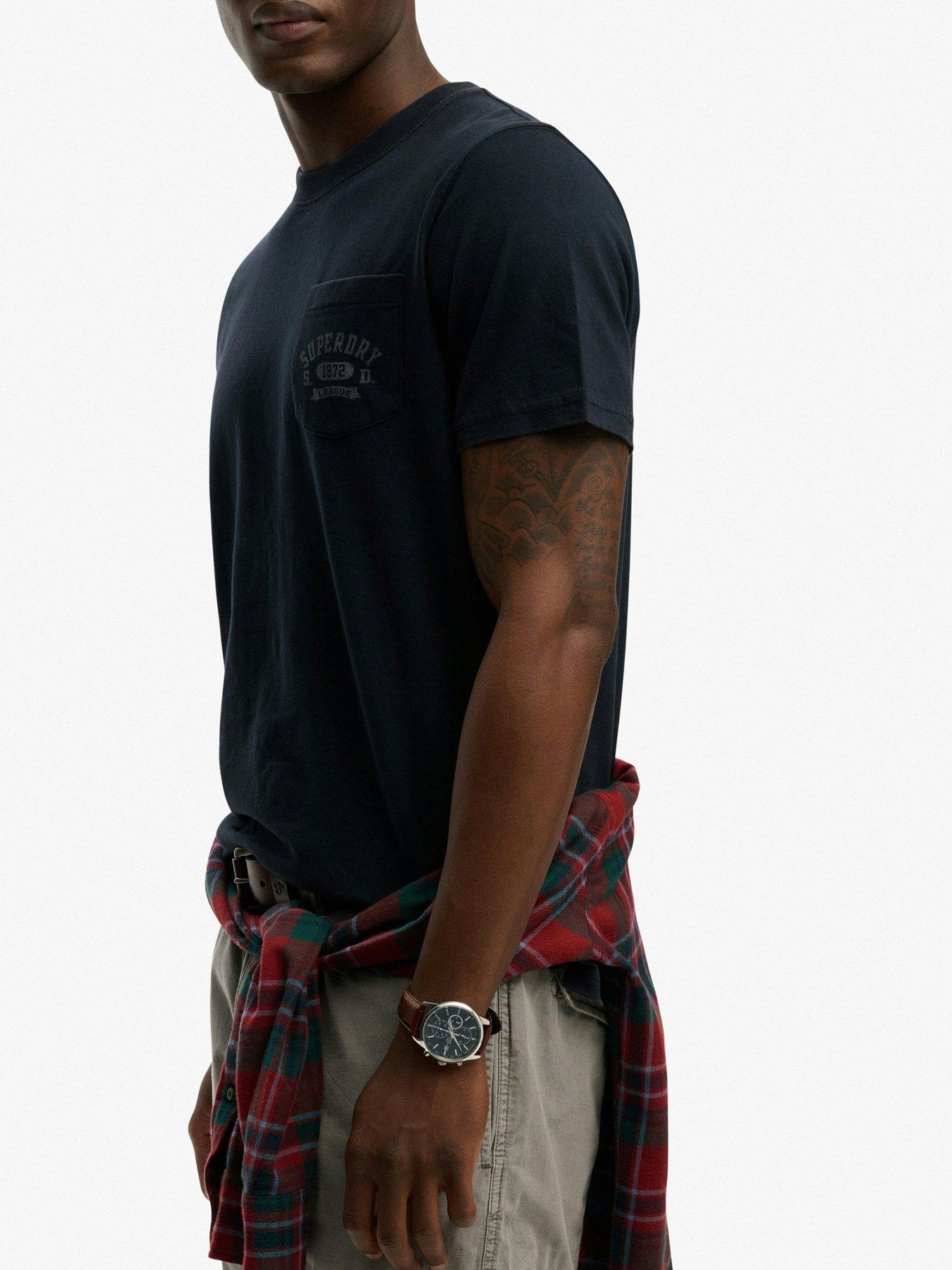 superdry-vintage-prep-pocket-t-shirt-navyoutfit