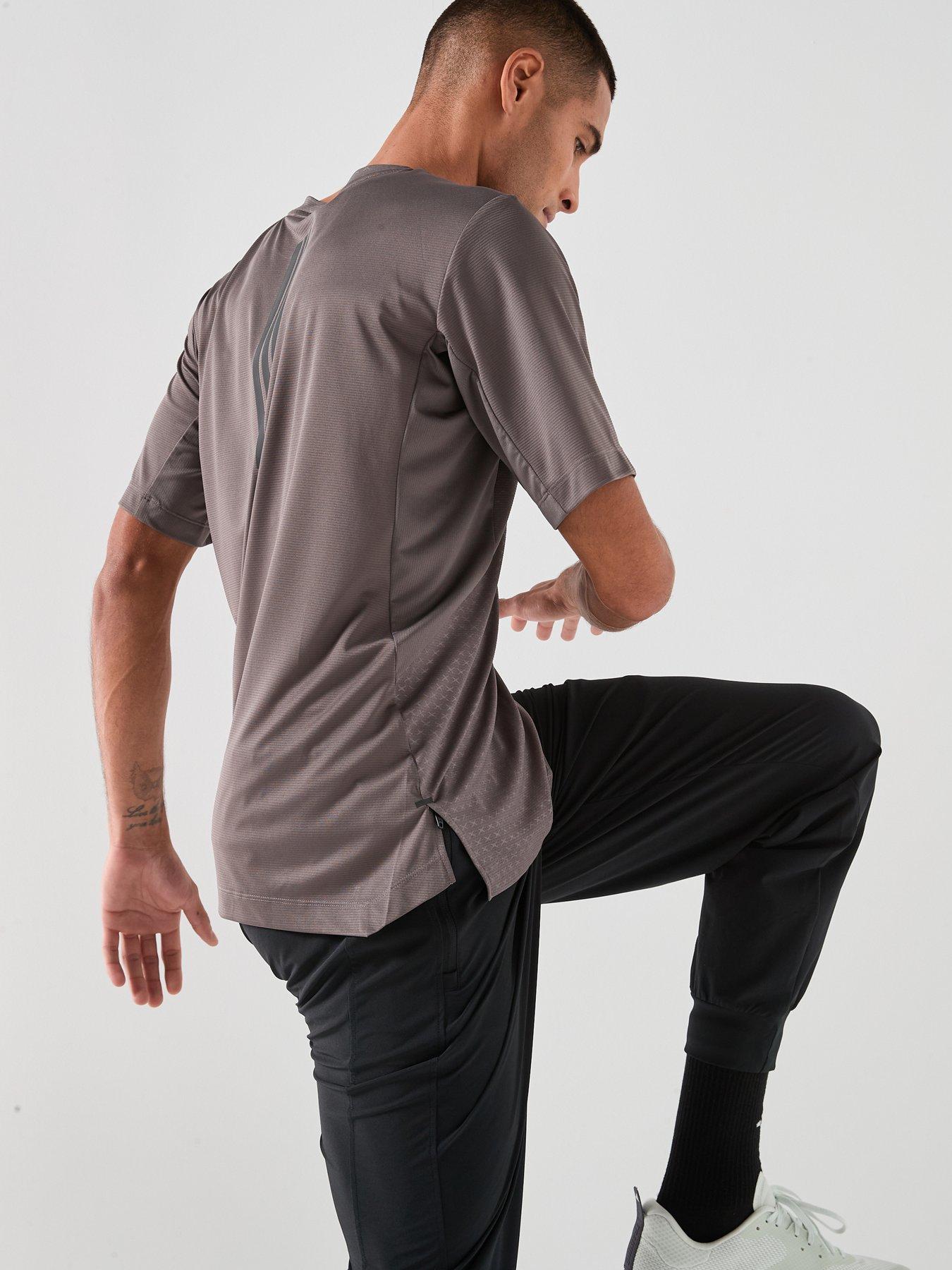 adidas-mens-training-power-t-shirt-greydetail