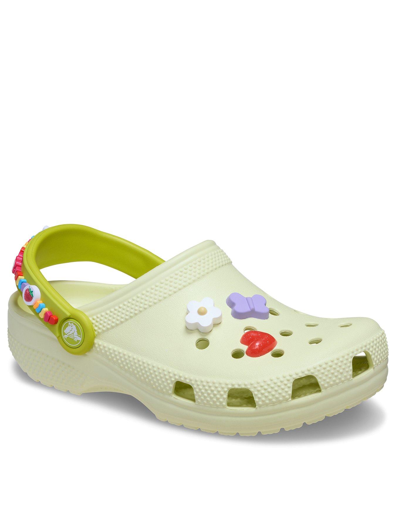 crocs-classic-friendship-bracelet-clog-kids-multistillFront