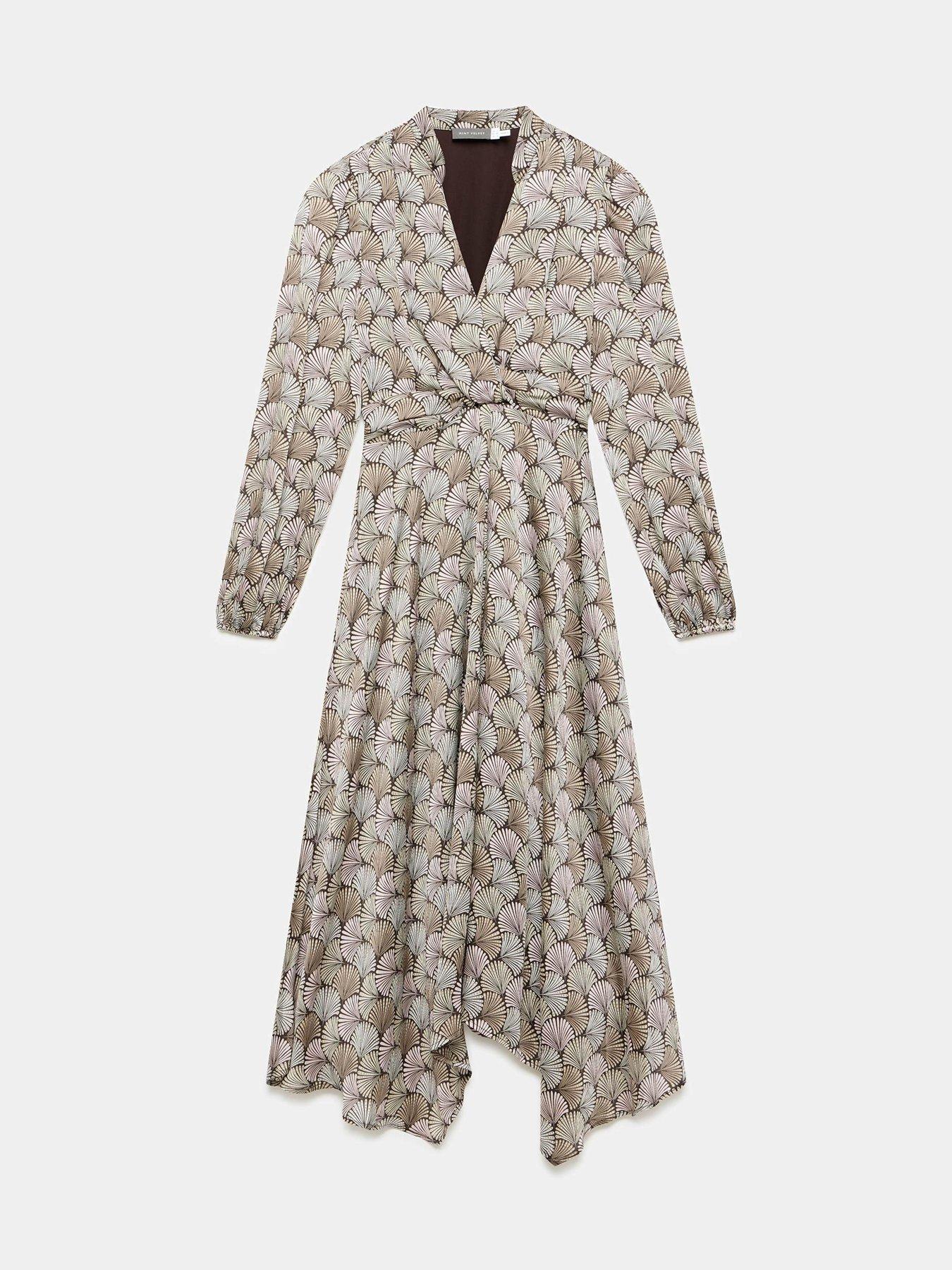 Image 5 of 6 of Mint Velvet Grey Geo Print Dress - Cream